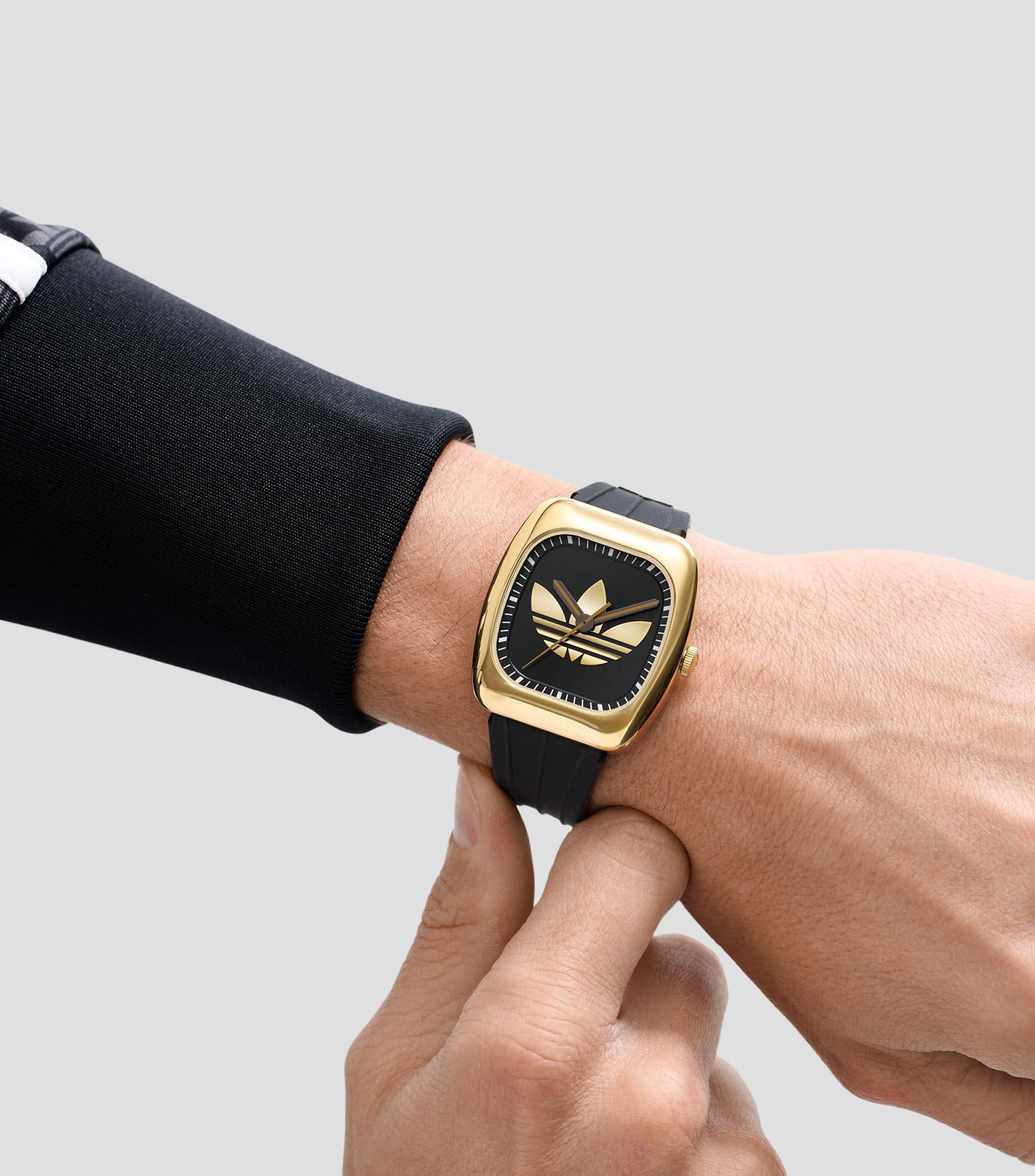 Reloj Unisex Originals Retro Wave One Casual Negro, Dorado