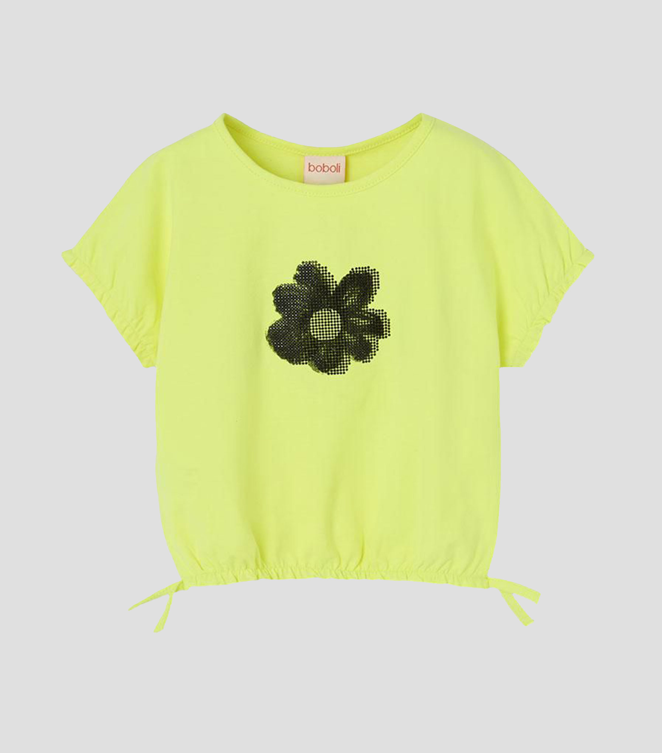 Playera cuello redondo manga corta estampada niña.