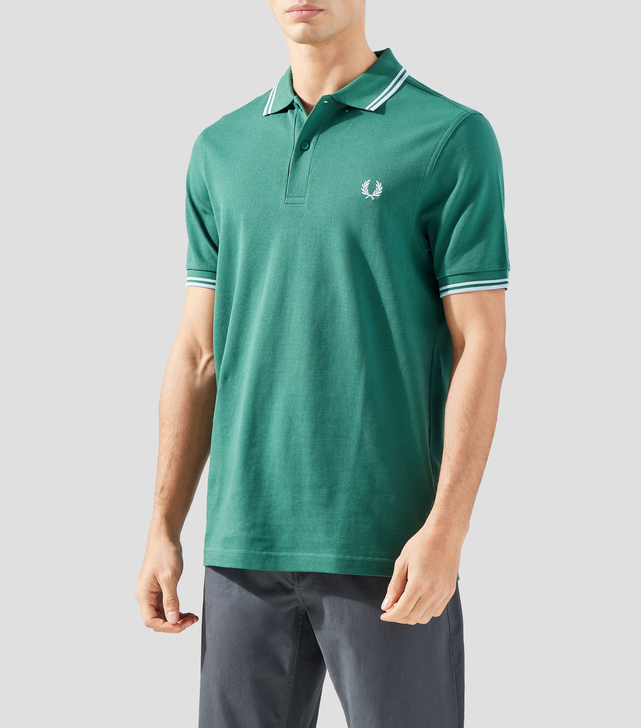 Playera tipo polo manga corta lisa Hombre