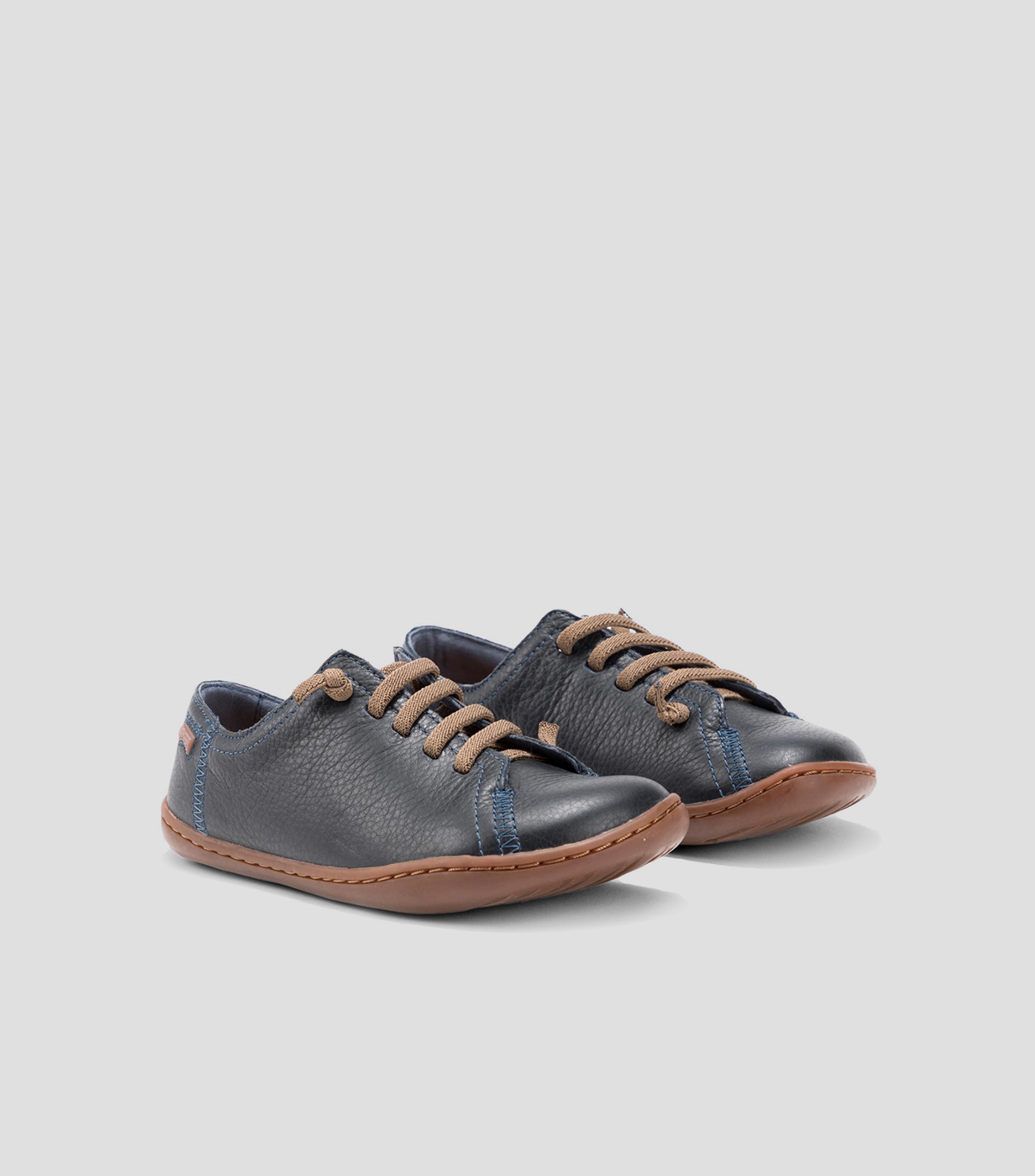 Tenis casuales en piel color azul Niña