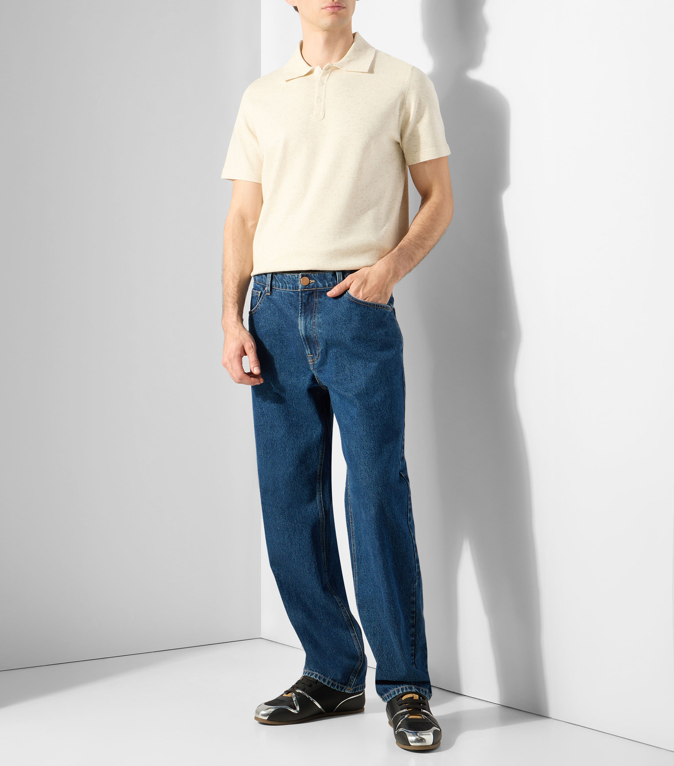 Playera tipo polo con manga corta lisa Hombre