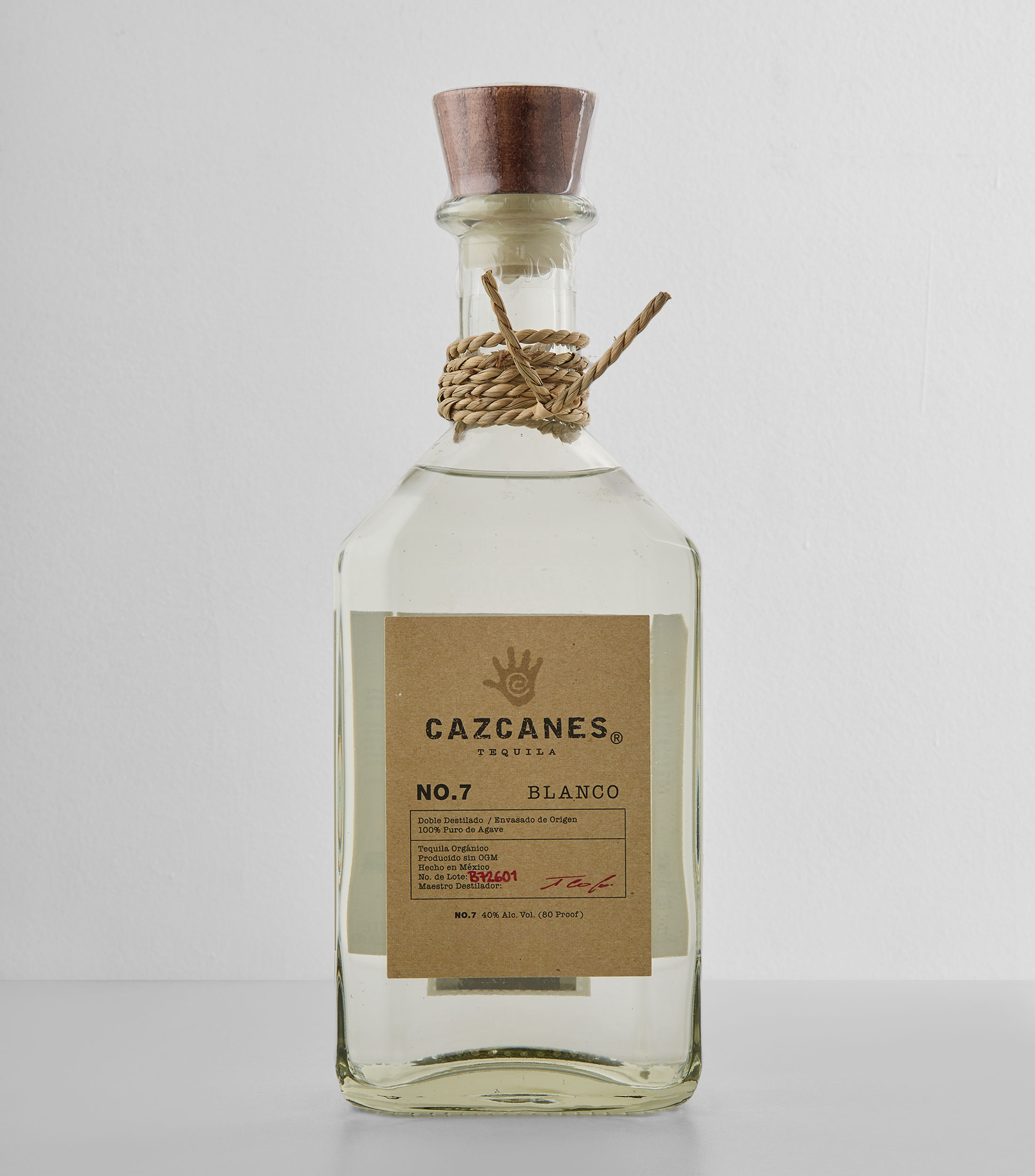 Código 1530 Tequila Blanco Cazcanes No. 7, 750 ml |El Palacio de Hierro