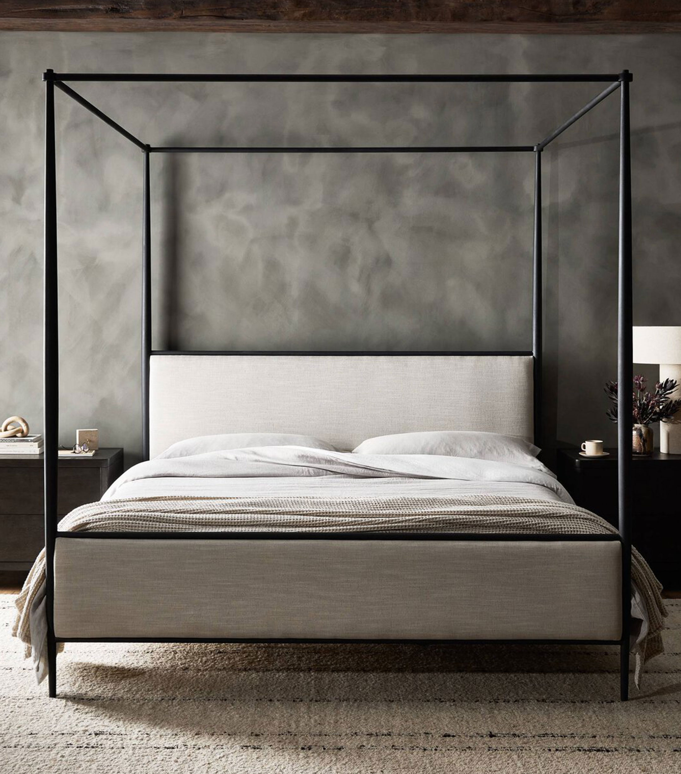 Cama con dosel Xander Queen size - Pergamino Savoy