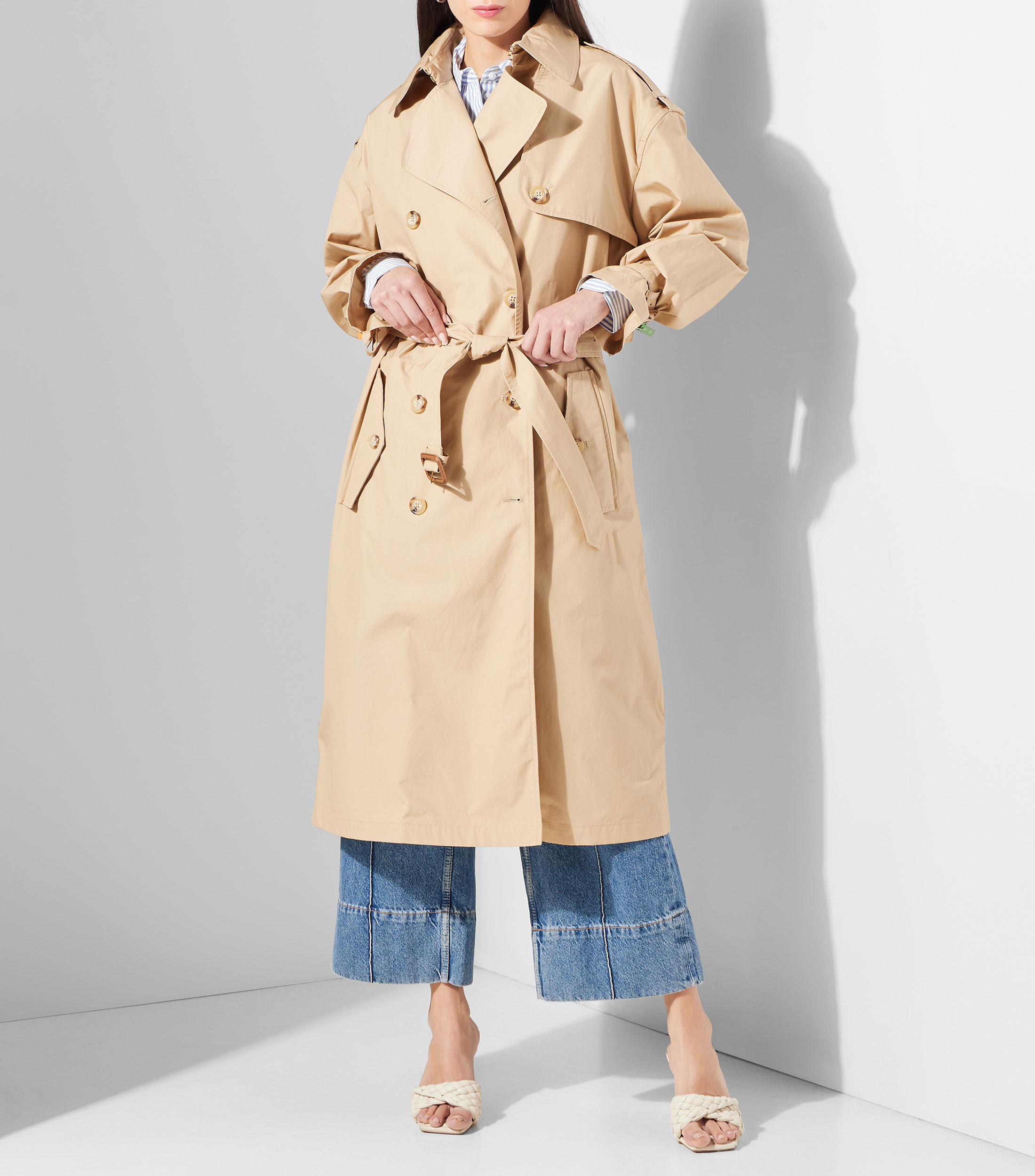 Gabardina midi con botonadura Mujer