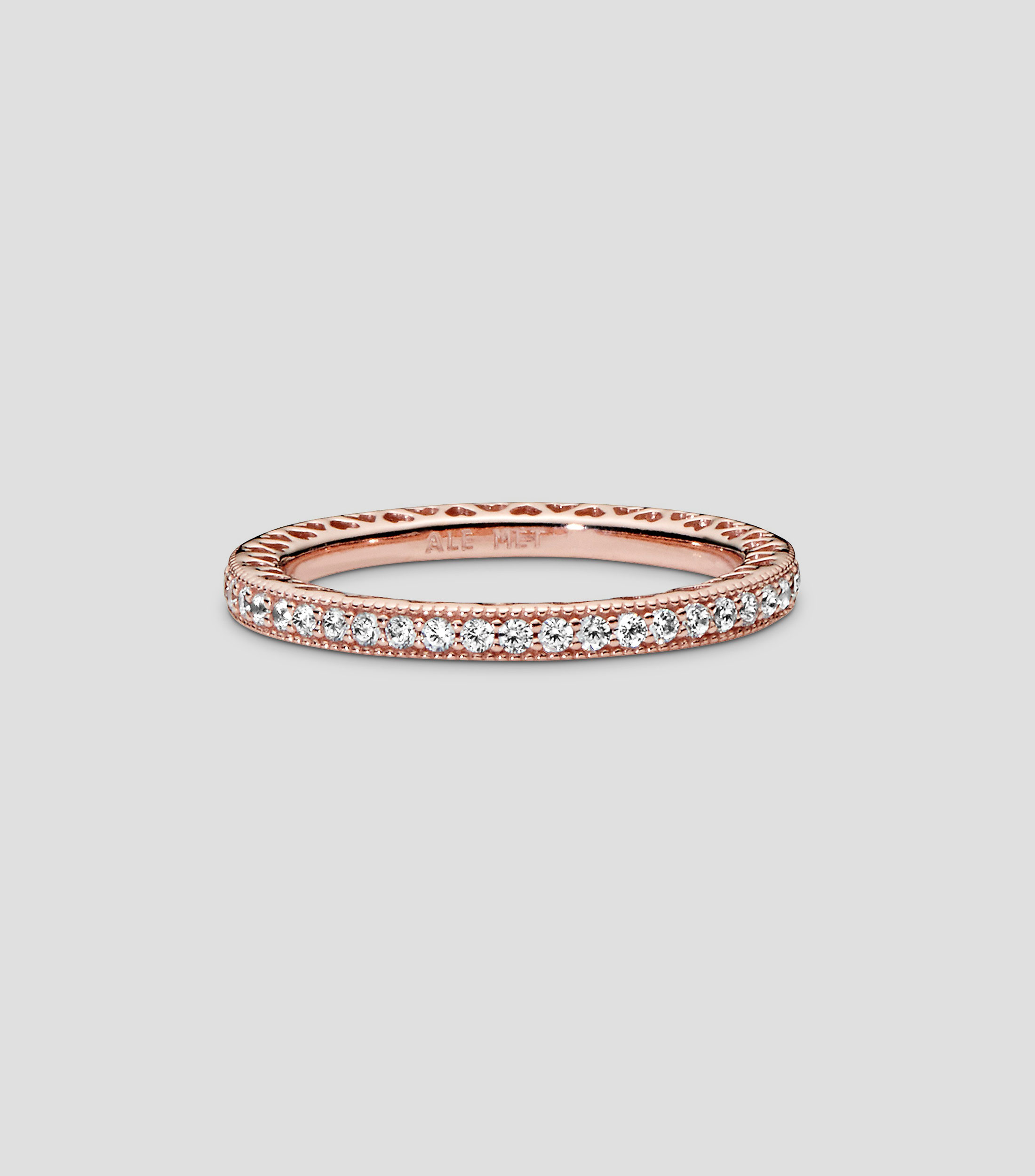 Anillo en Corazones Con Zirconias Mujer