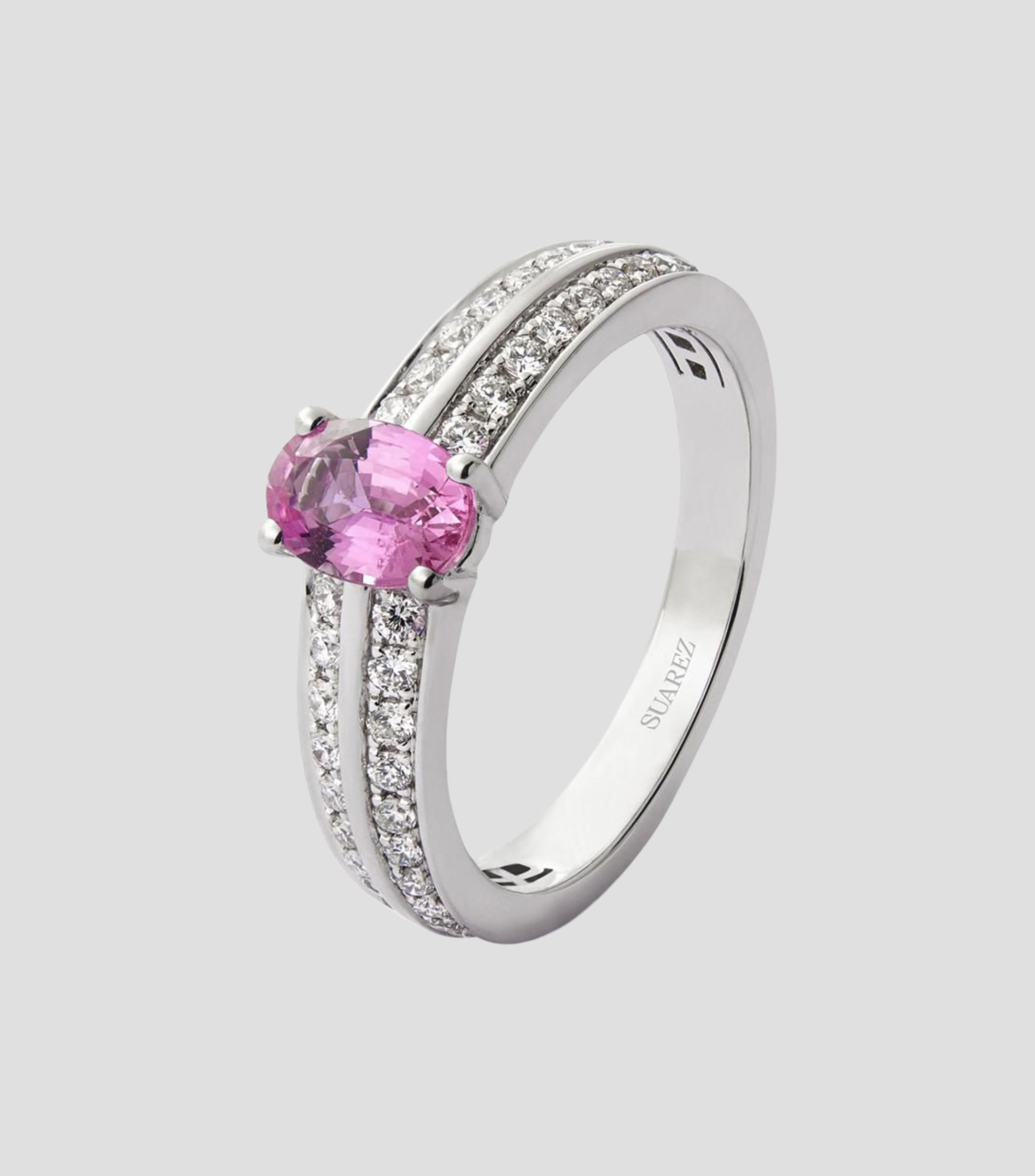 Anillo en oro blanco 18 kilates con zafiro y diamantes Mujer