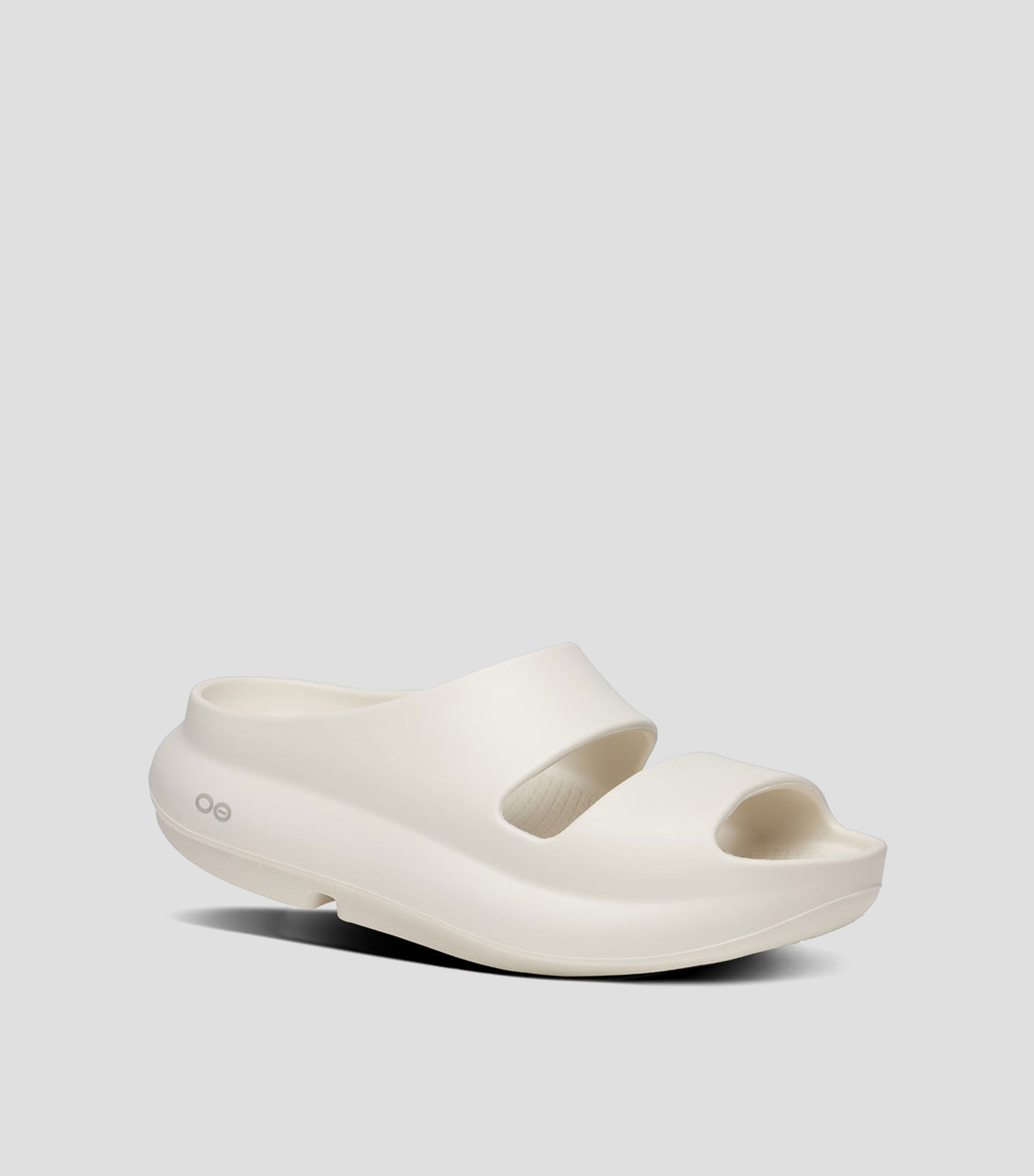 Sandalias planas 1700 Ooyea Chalk Mujer