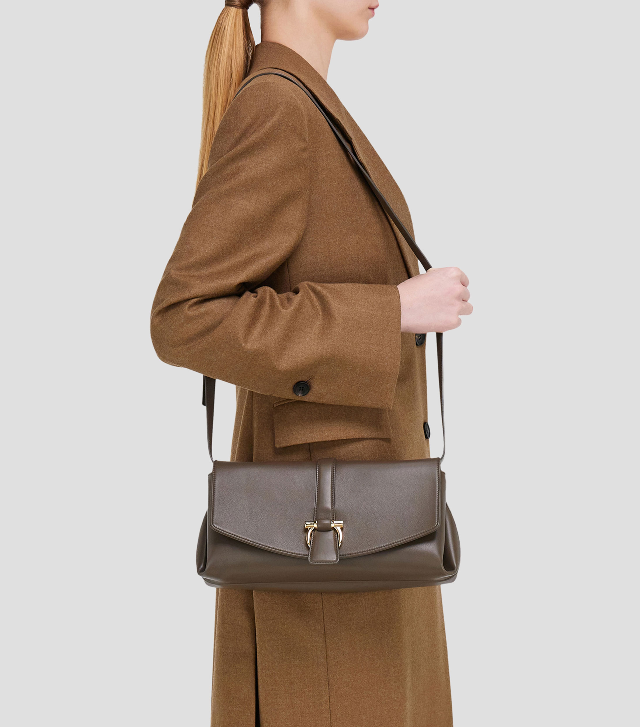 Bolsa crossbody con solapa (S)