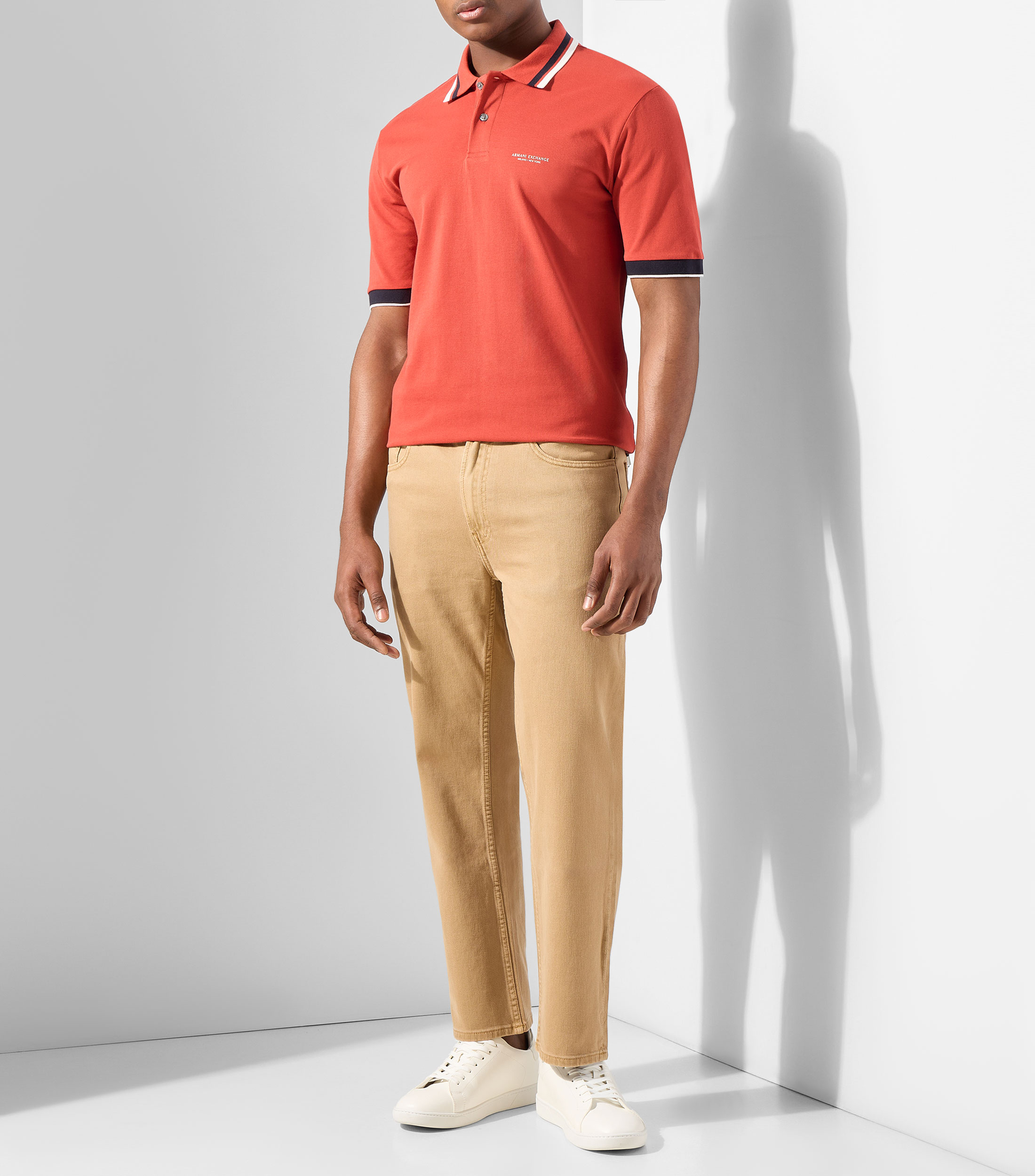 Playera tipo polo manga corta lisa Hombre
