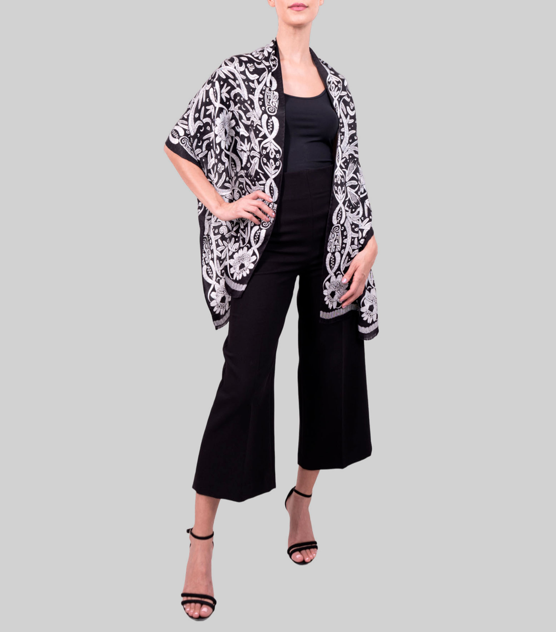 Chalina blanco con negro estampada Mujer