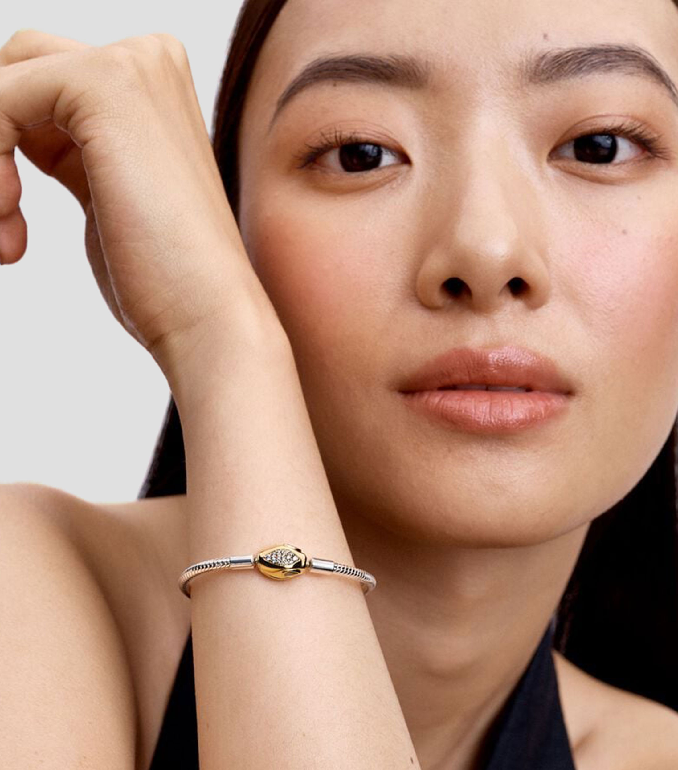 Brazalete en plata con cabeza de serpiente Mujer