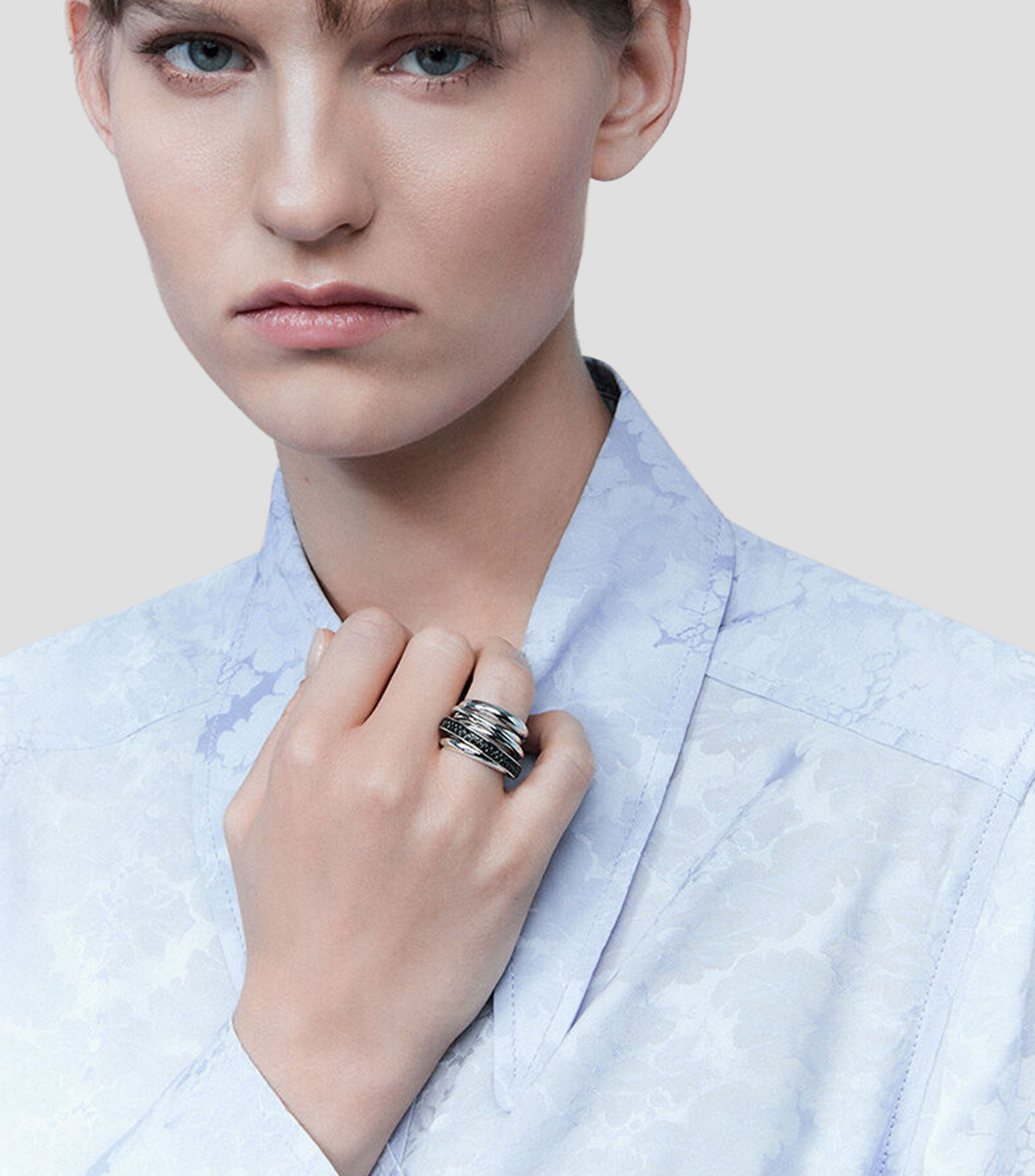 Anillo ancho en plata .925 Espinela Mujer