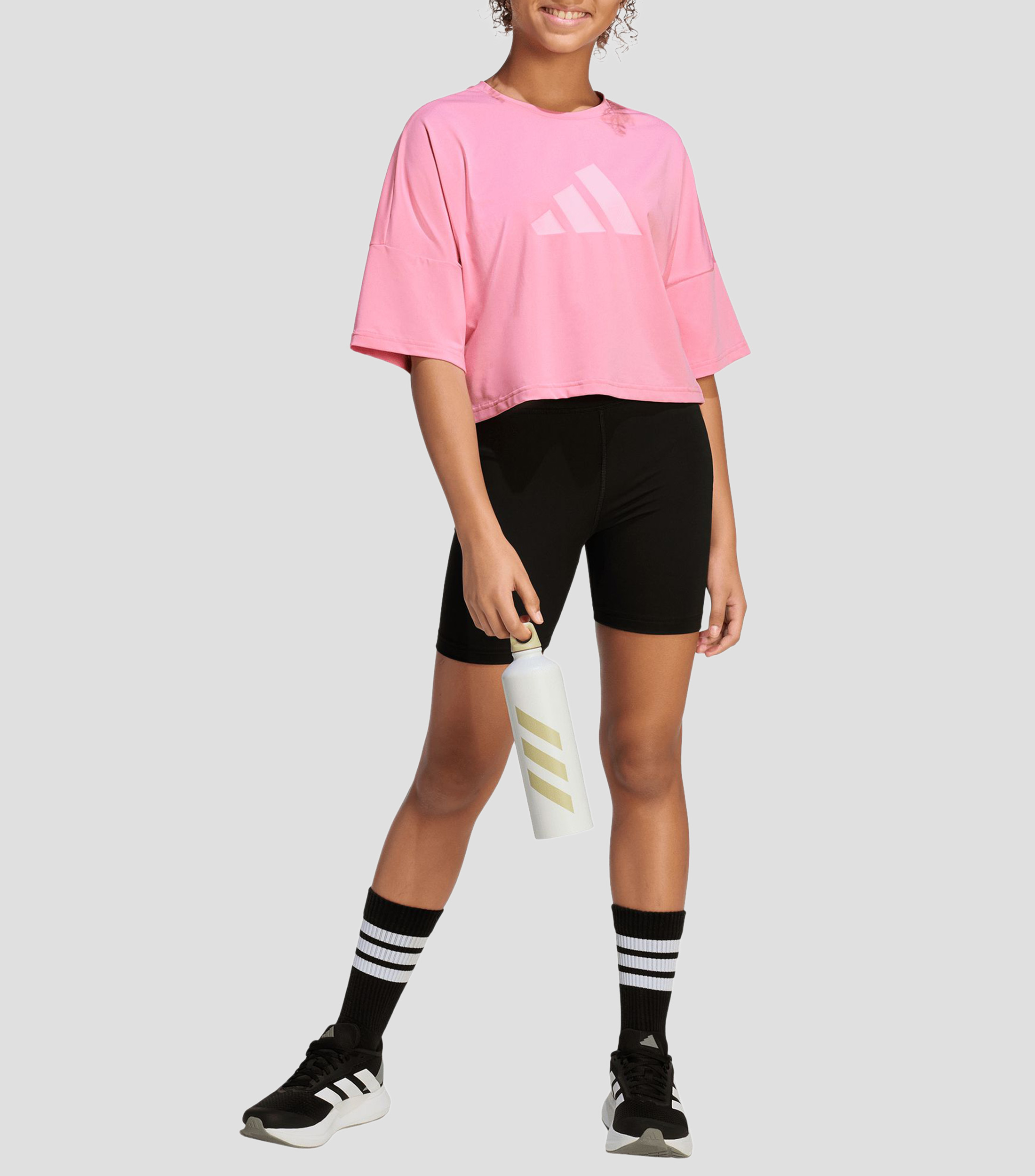Playera casual Future Icons cuello redondo manga corta con estampado Niña
