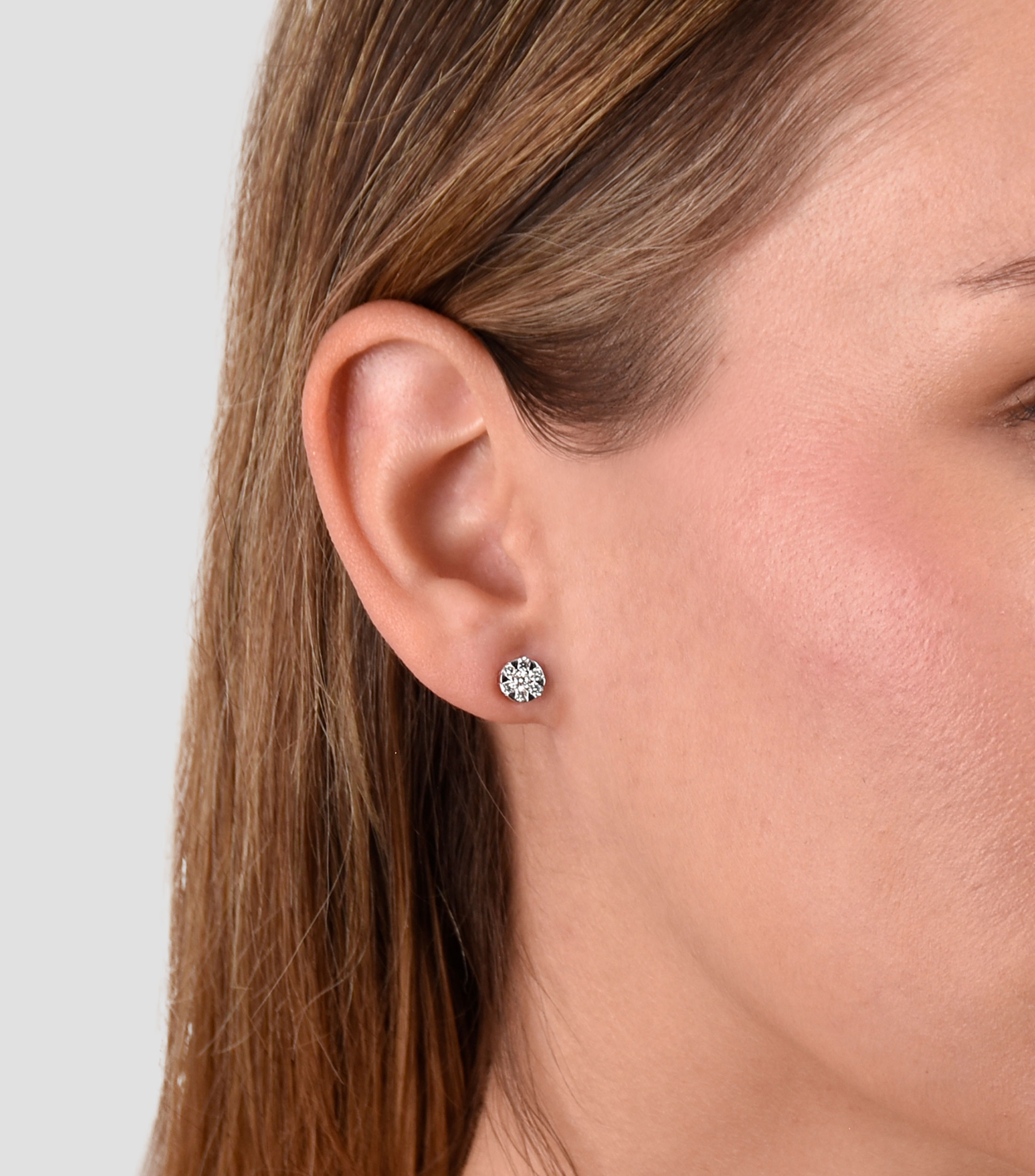 Broqueles con Diamantes en Oro de 14 Kilates Mujer