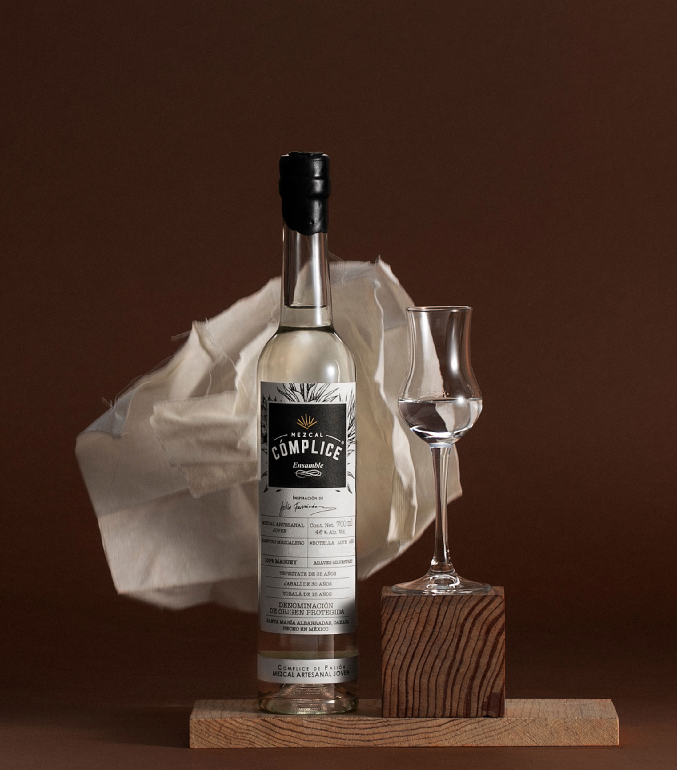 Mezcal Complice Ensamble de Pasion Ensamble 3 Silvestres, 700 ml