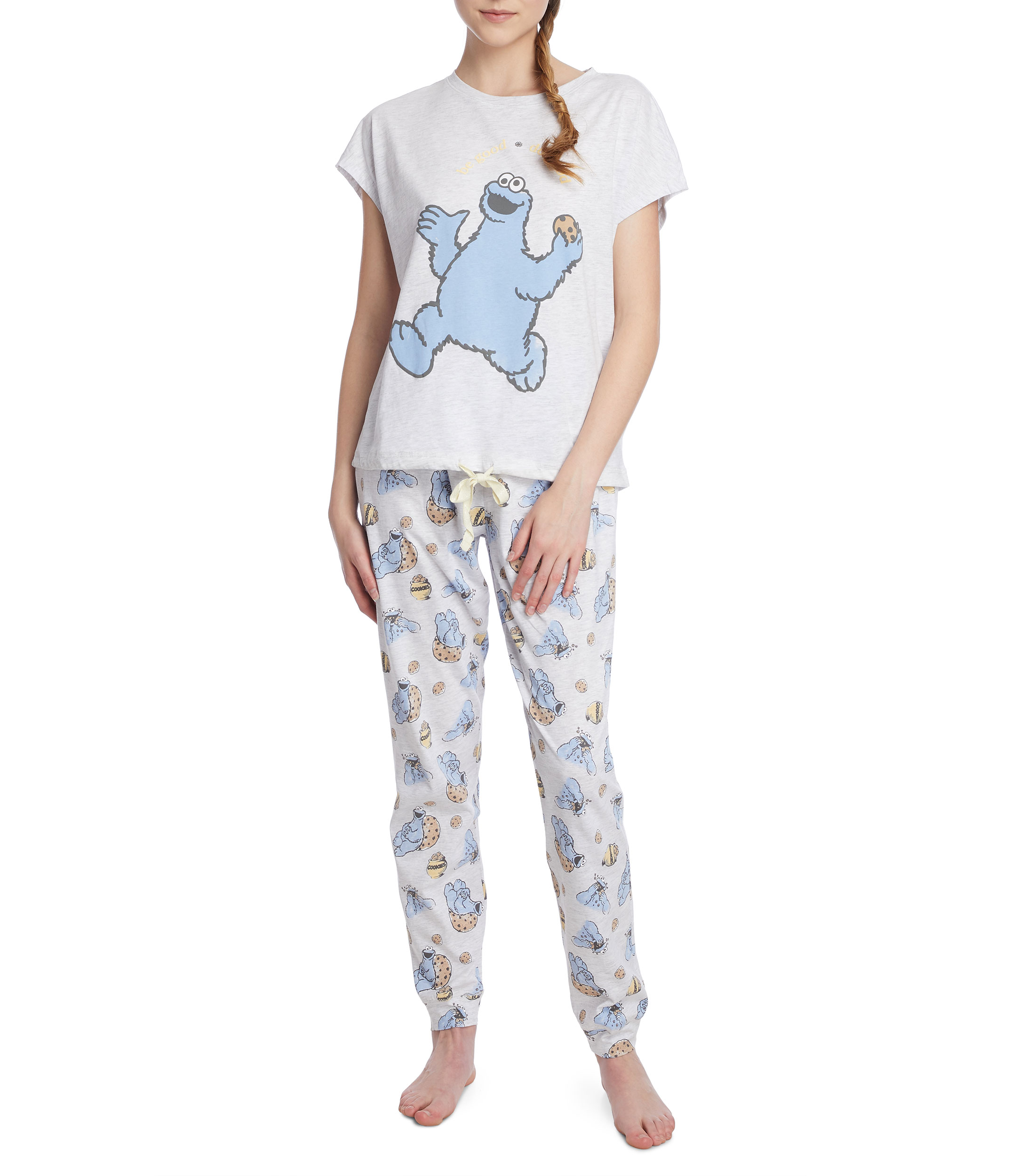Women'Secret Pijama Women'Secret de dos piezas en playera de corte recto,  tejido de punto jaspeado con diseño de Cookie Monster, cuello redondo,  manga corta y lazo ajustable en parte inferior. Pantalón a