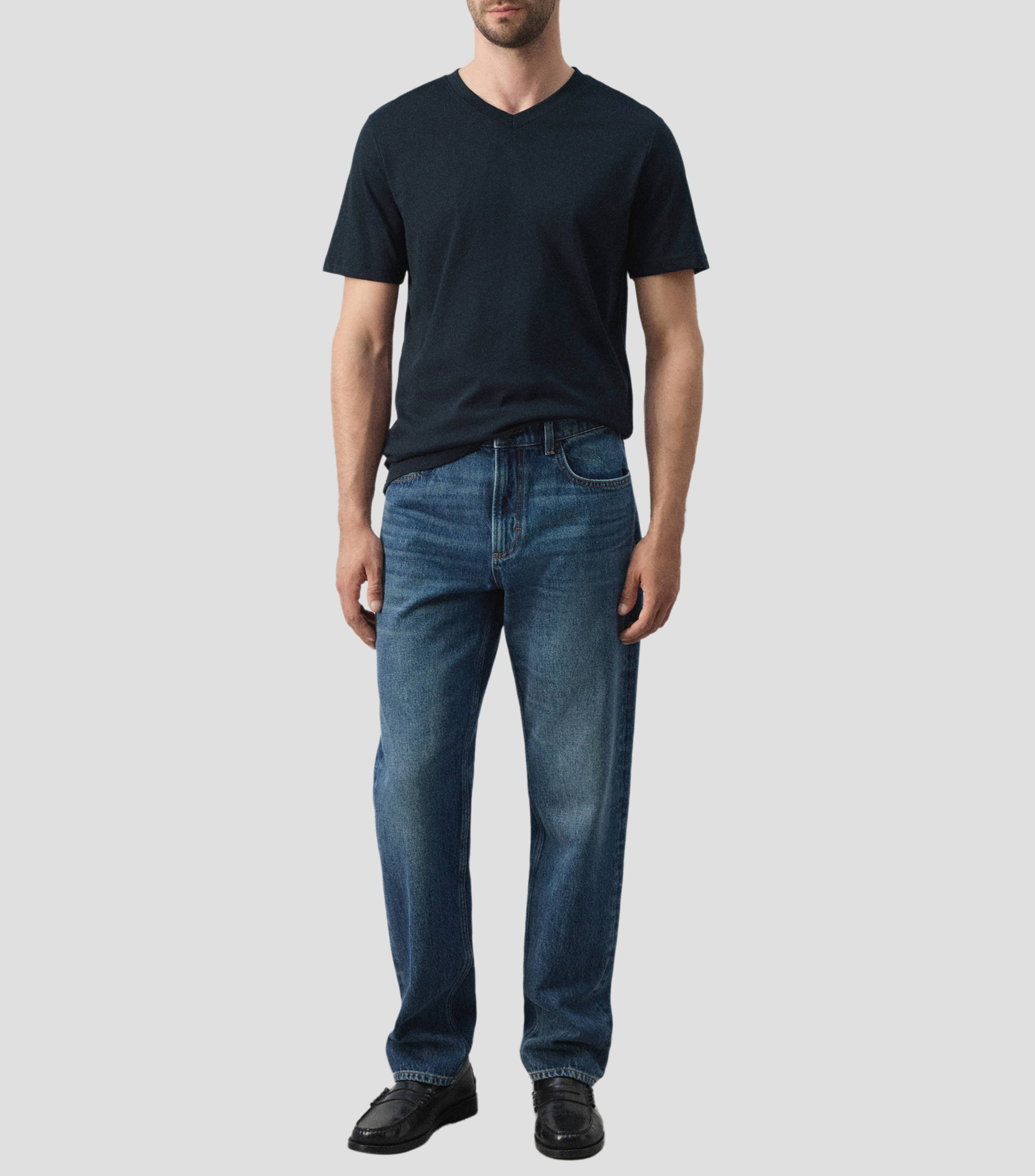Playera cuello V manga corta lisa Hombre