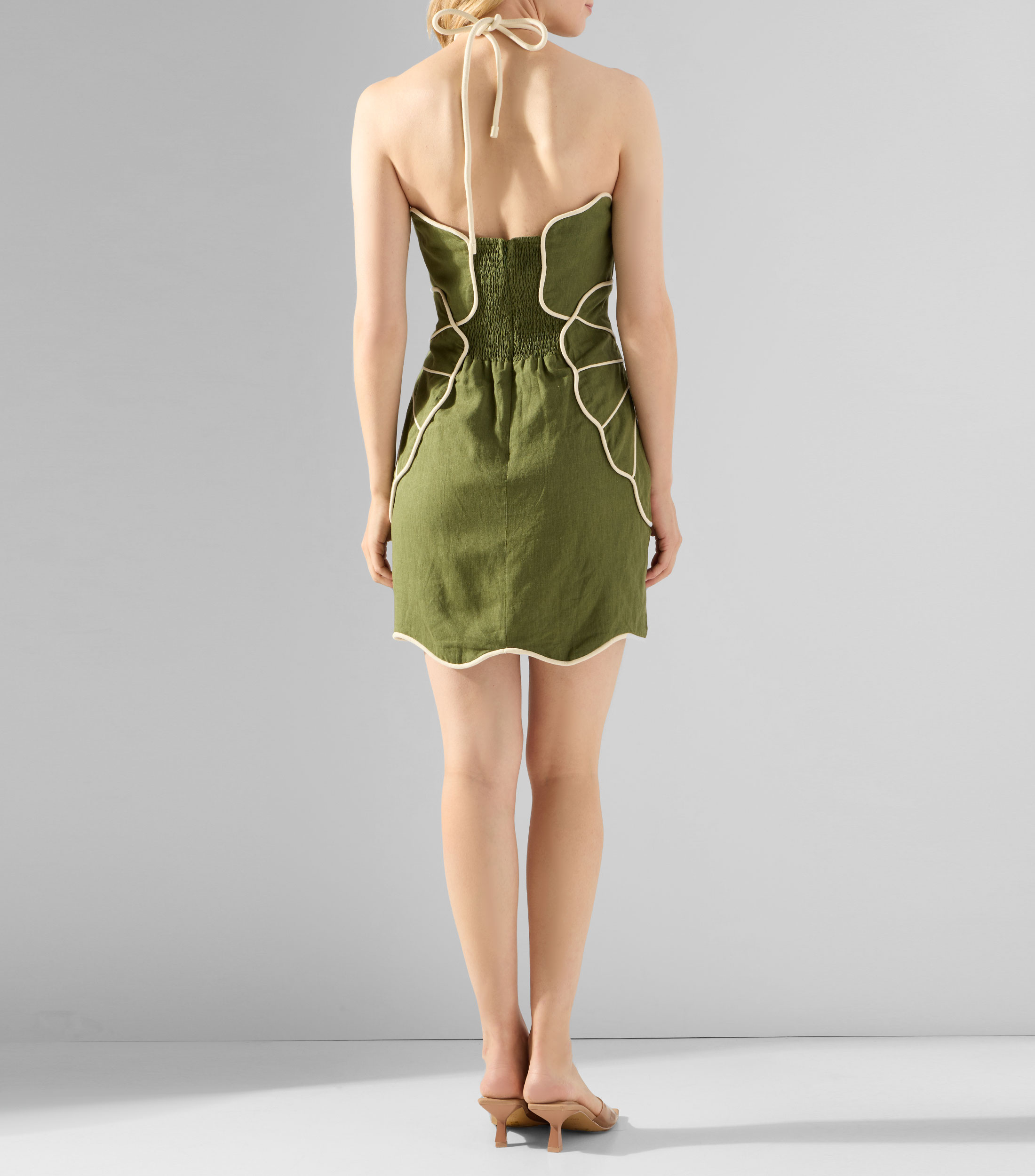 Vestido corto liso Mujer