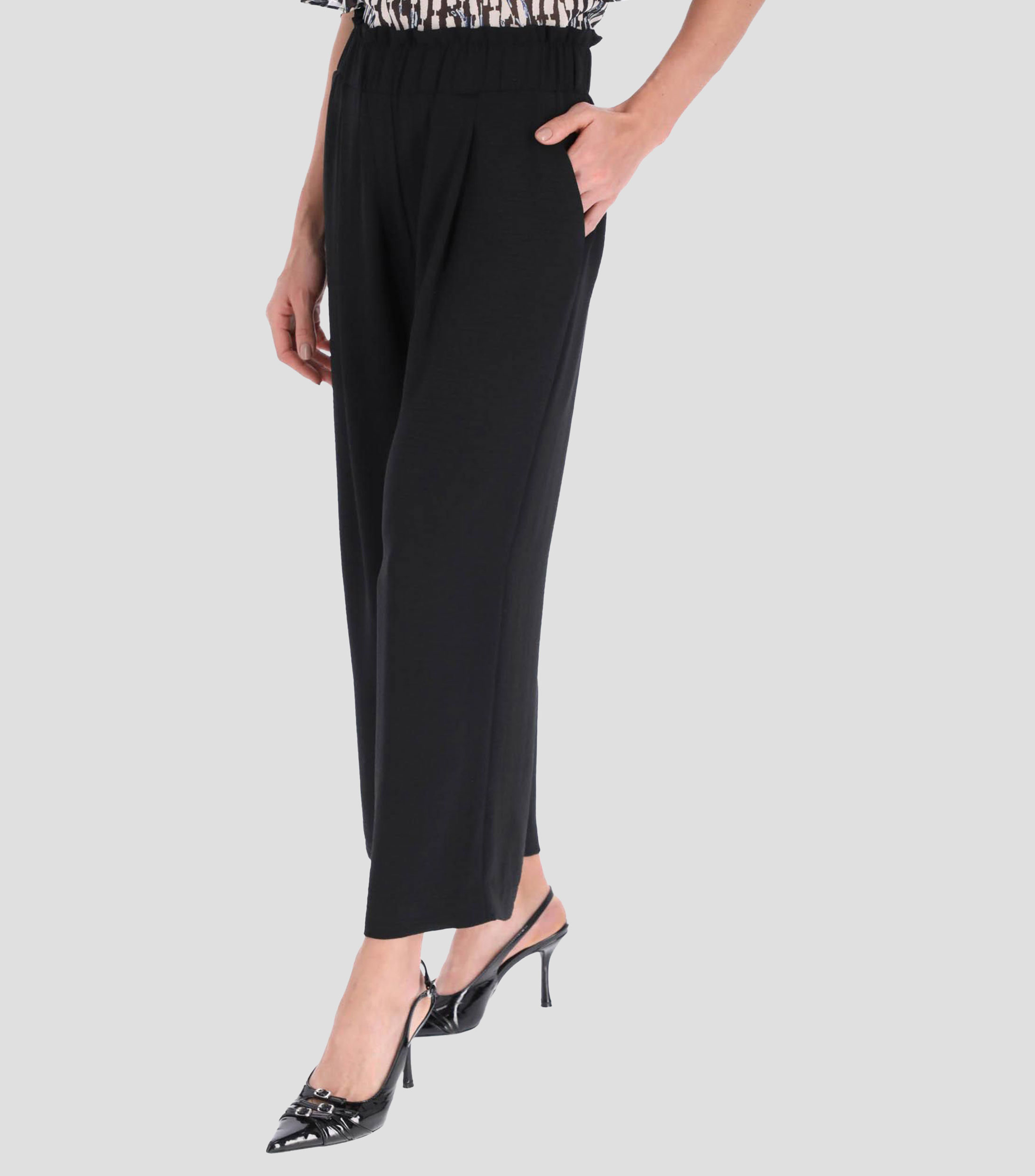 Pantalón línea Petite Mujer