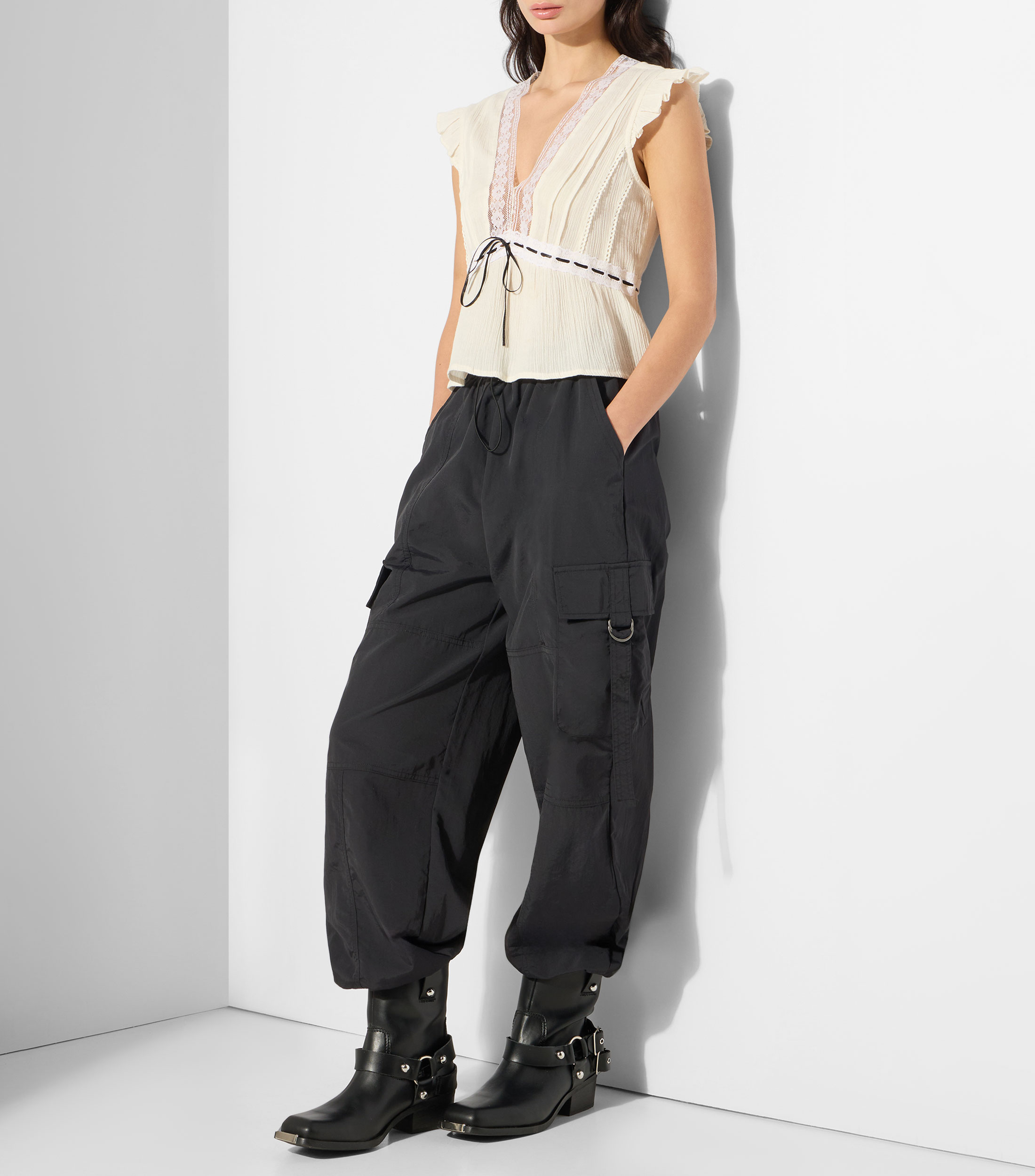 Blusa lisa sin mangas Mujer