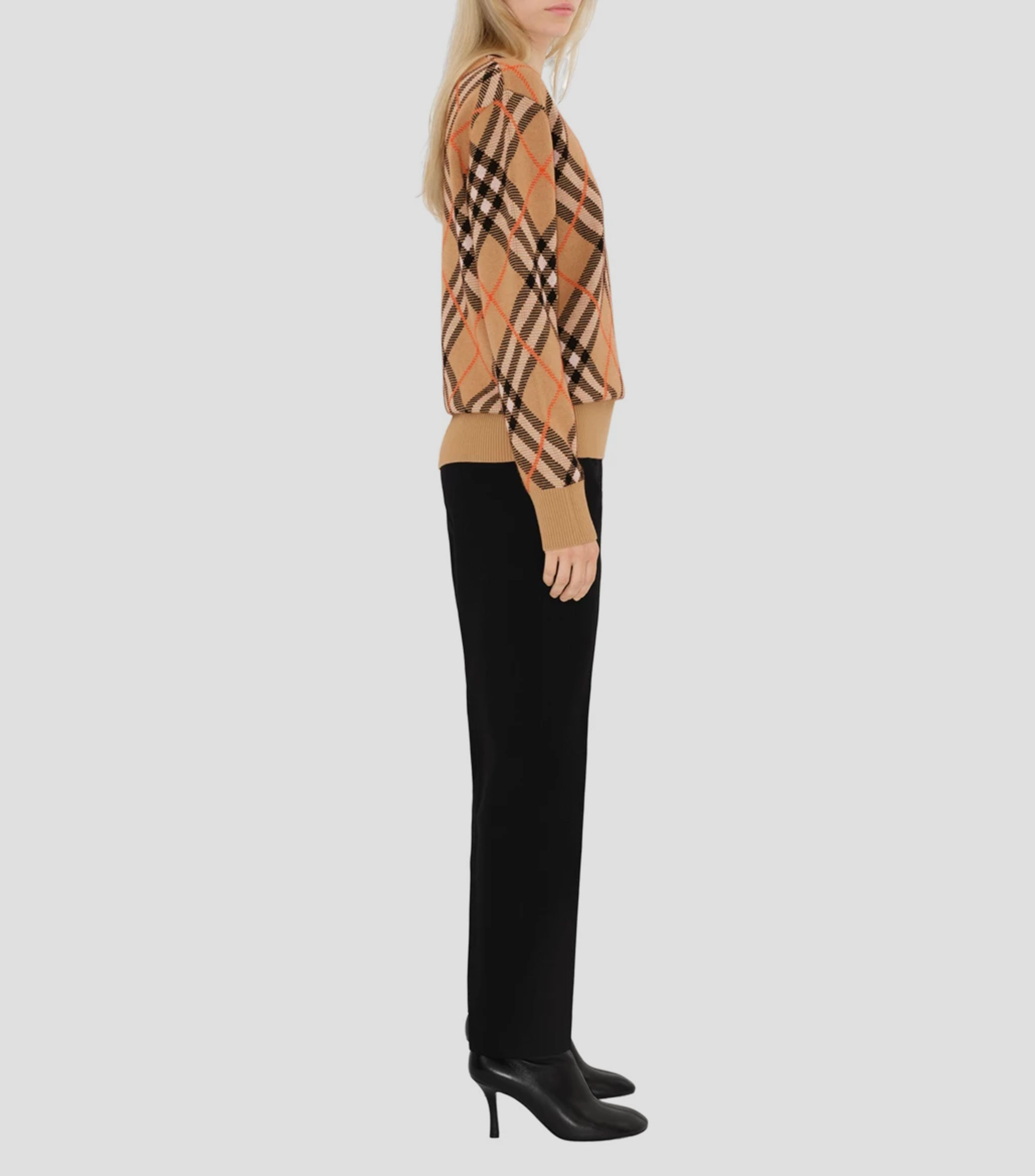 Suéter cuello redondo Mujer