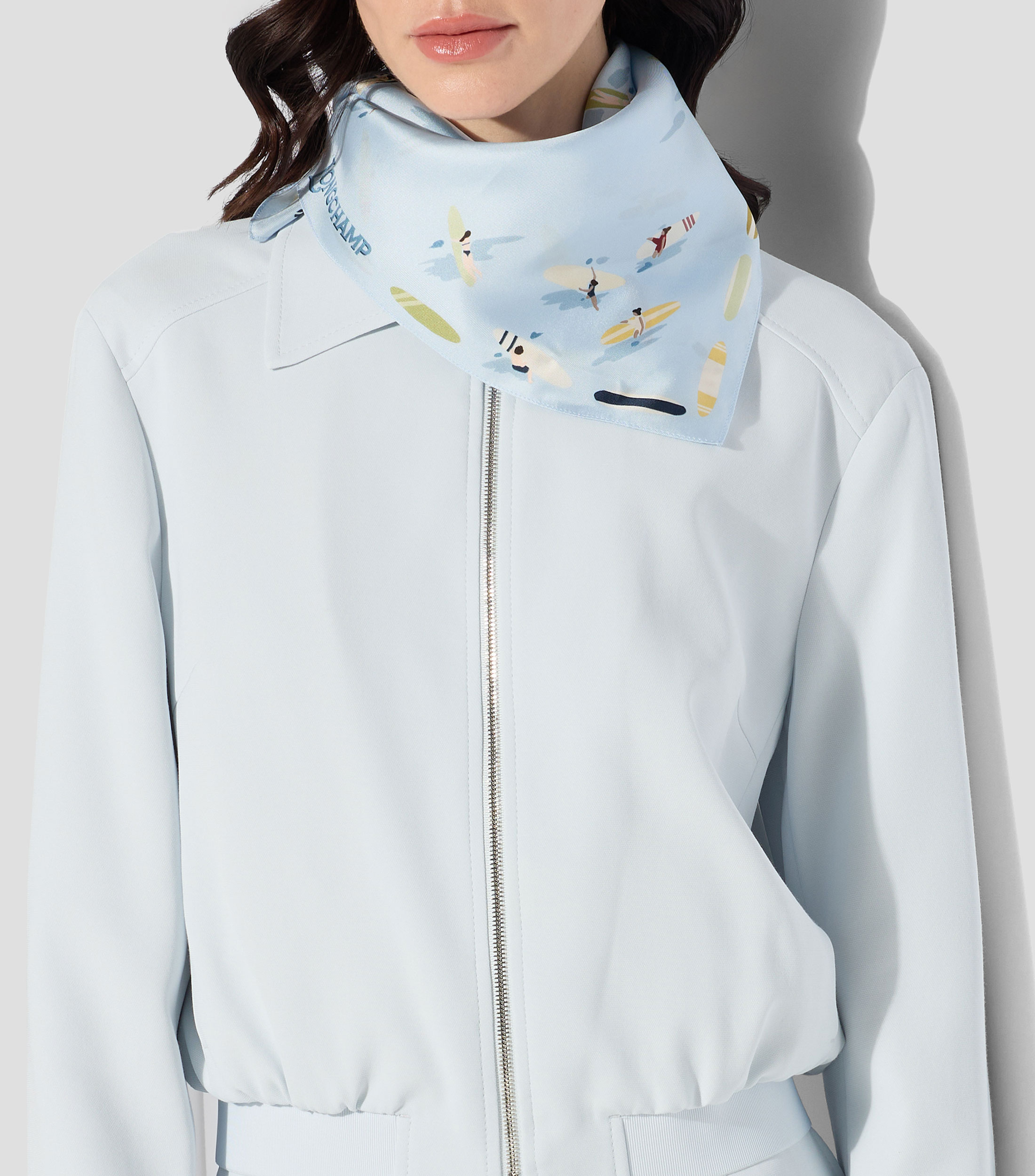 Mascada en seda multicolor estampada Mujer