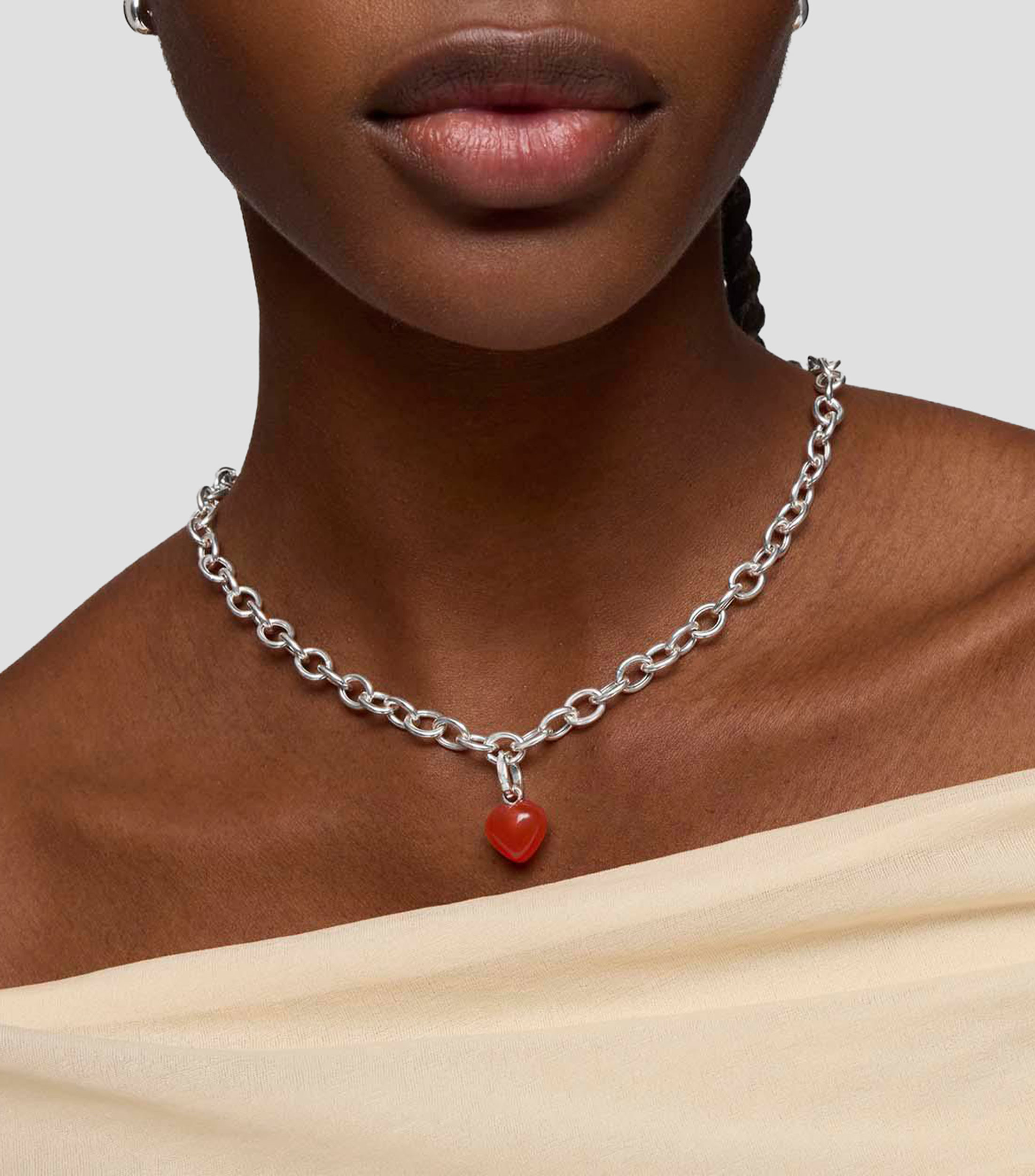 Dije en Plata Corazón Mujer