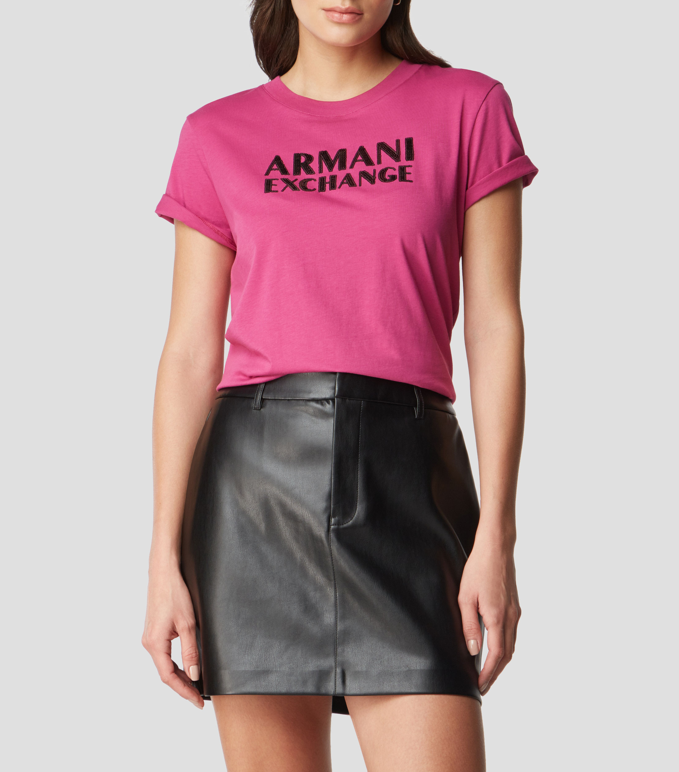 Playera de cuello redondo y manga corta Mujer