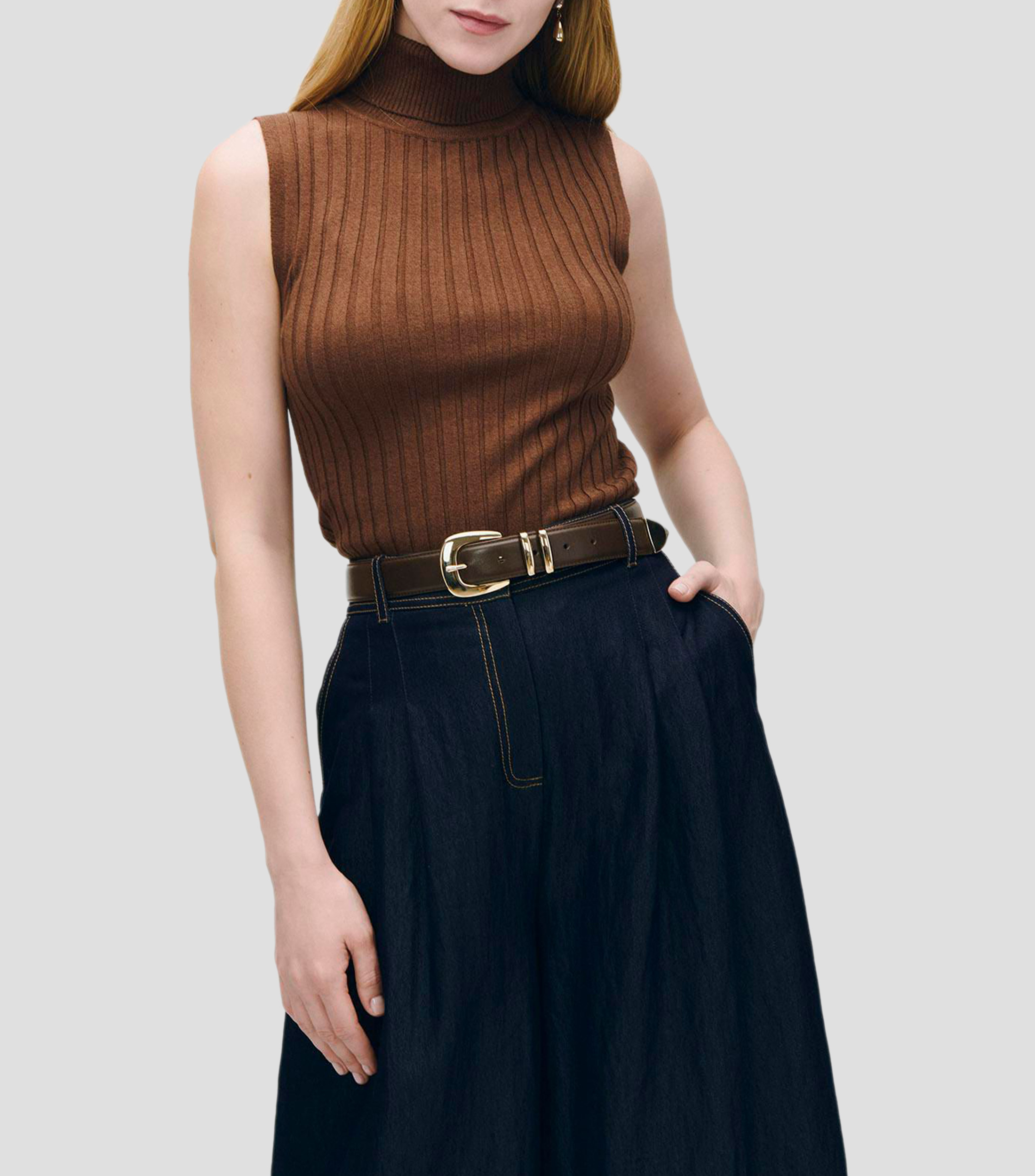 Top Tejido Canalé Chocolate Manga Sisa Cuello Tortuga Mujer