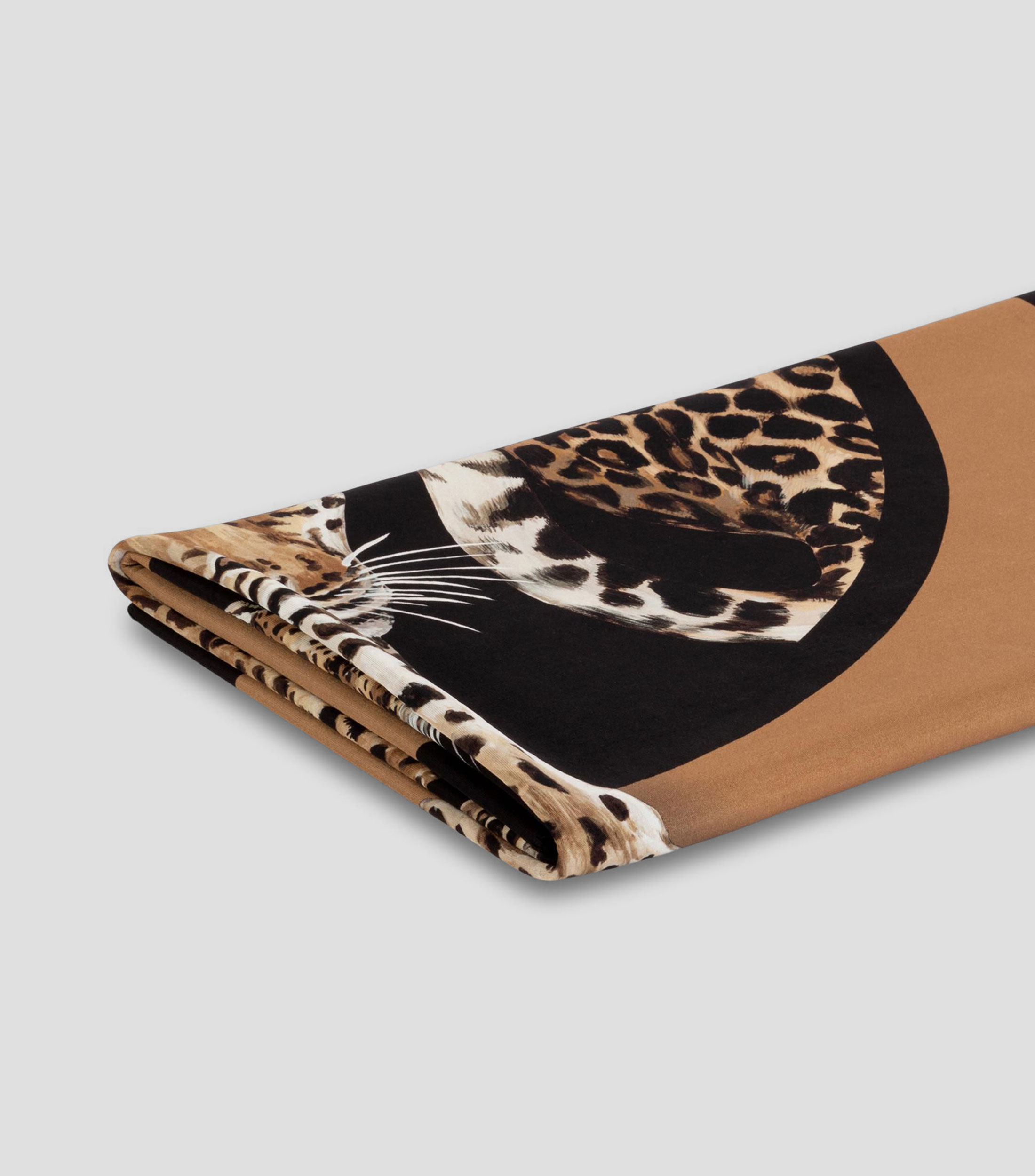 Manta Leopardo
