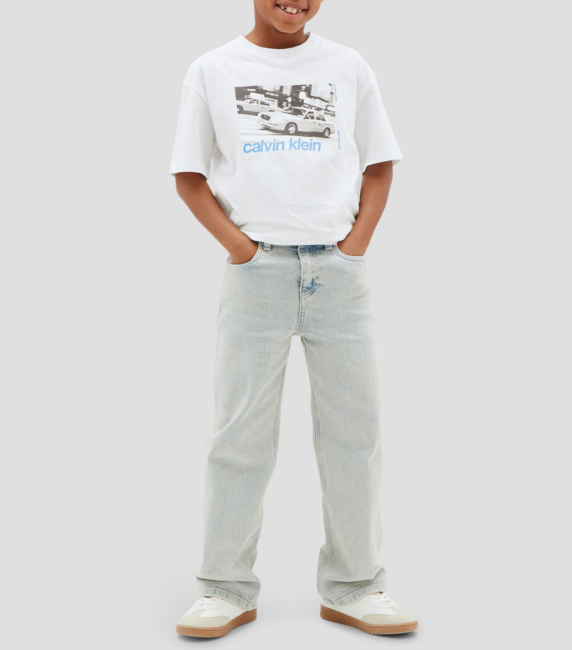 Playera cuello redondo manga corta con estampado Niño
