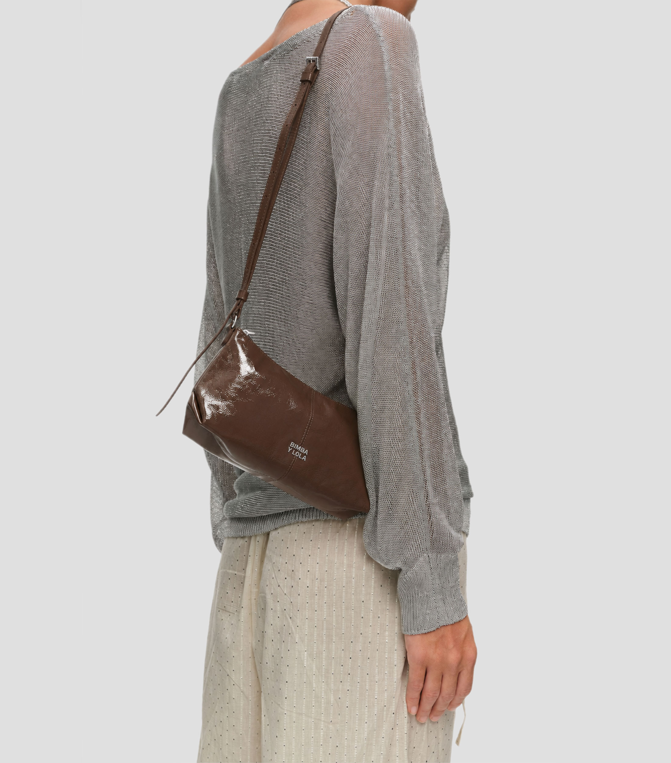 Bolsa crossbody mini piel brillante moca Mujer