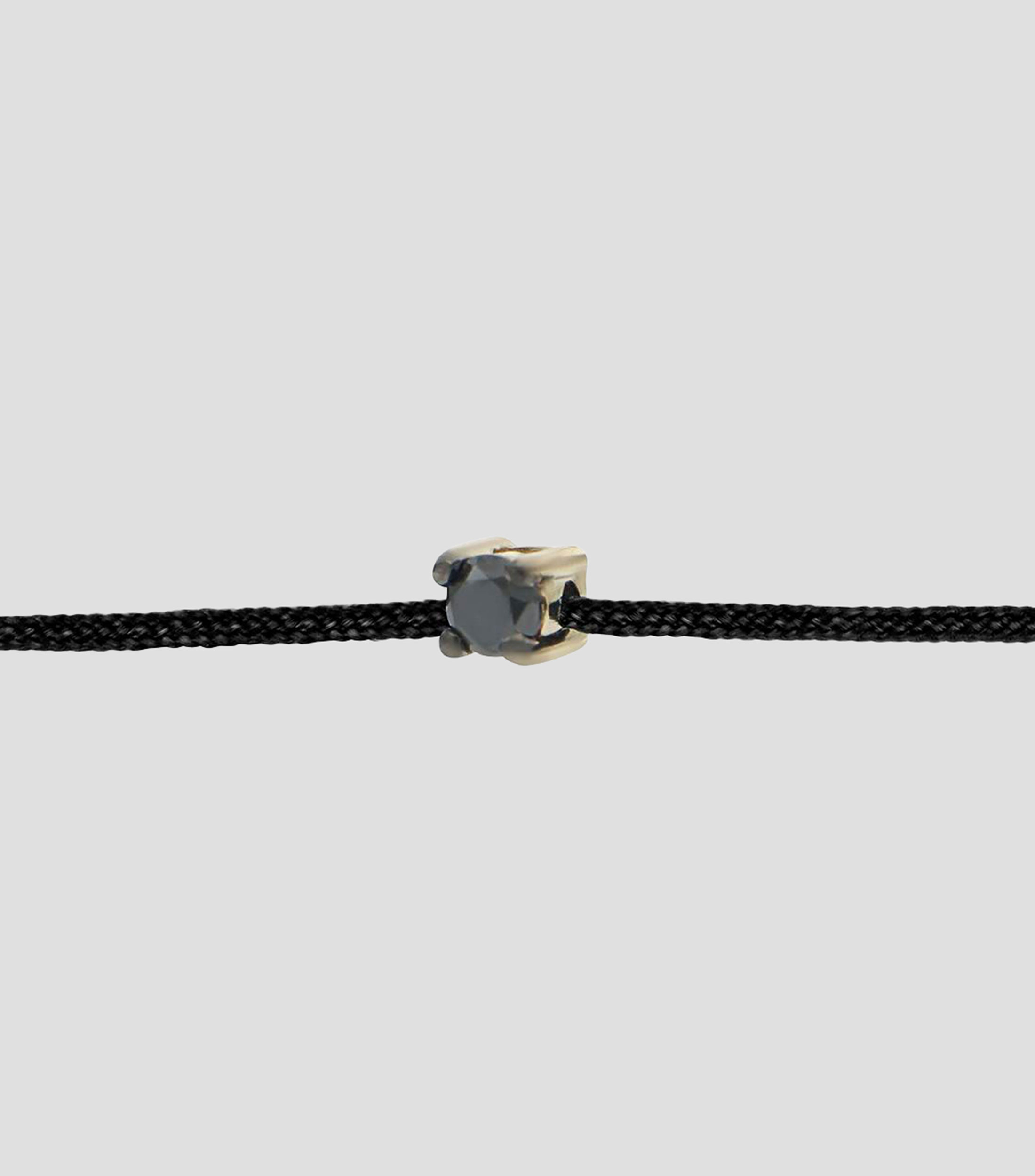 Pulsera de hilo negro con dije de diamante Mujer