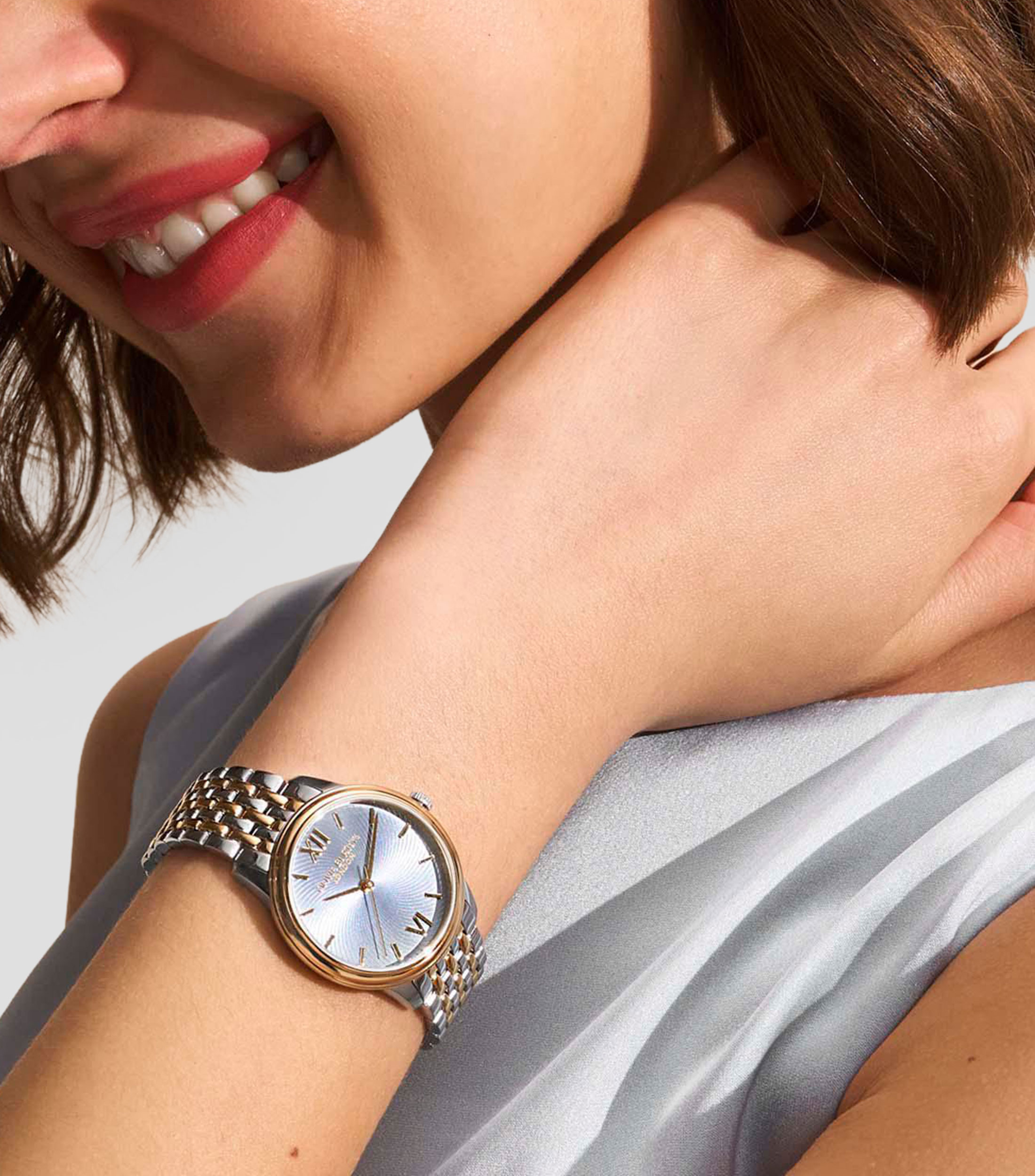 Reloj para Mujer Classic Swirl Casual Dorado, Plateado