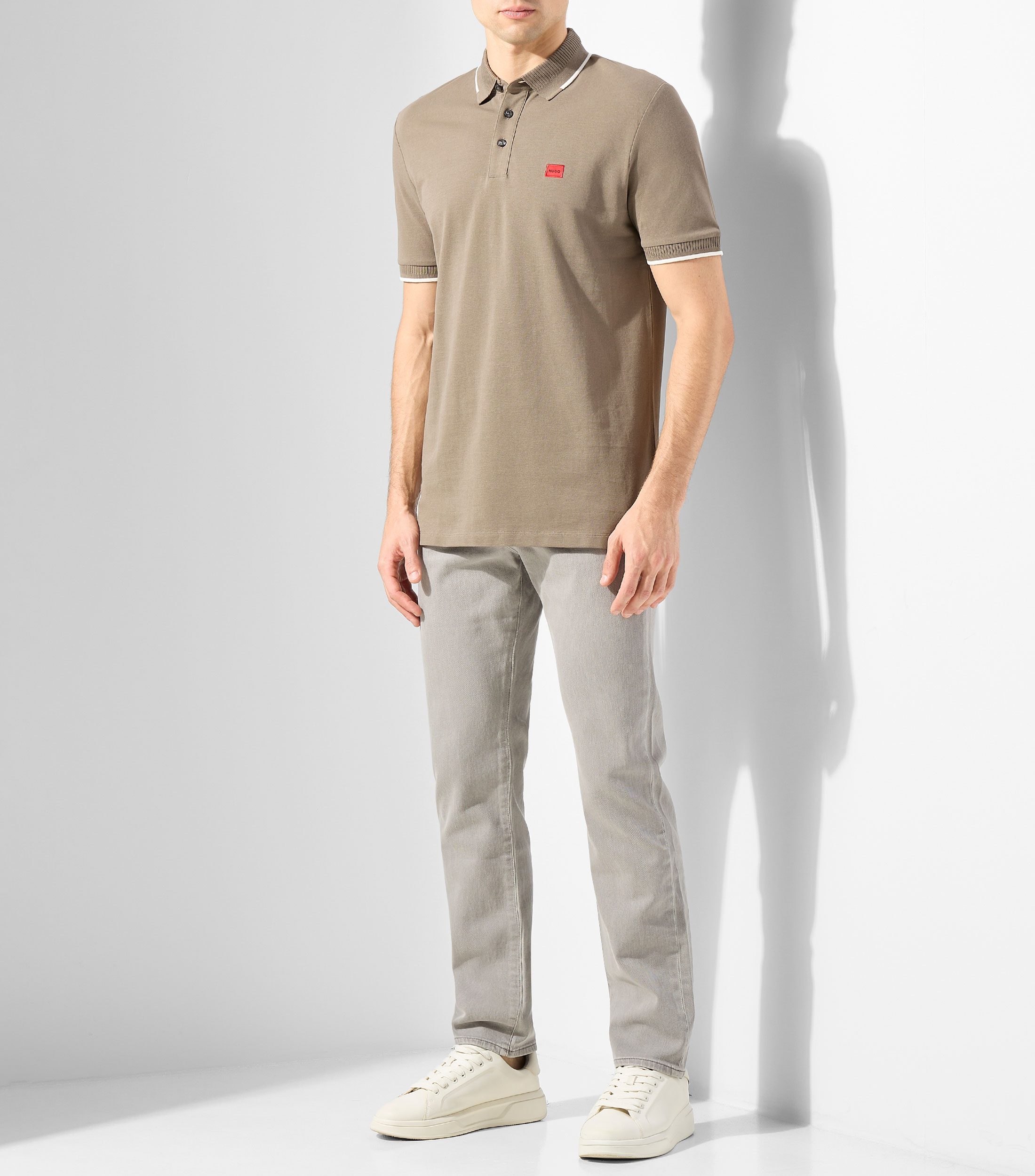 Playera tipo polo manga corta lisa Hombre