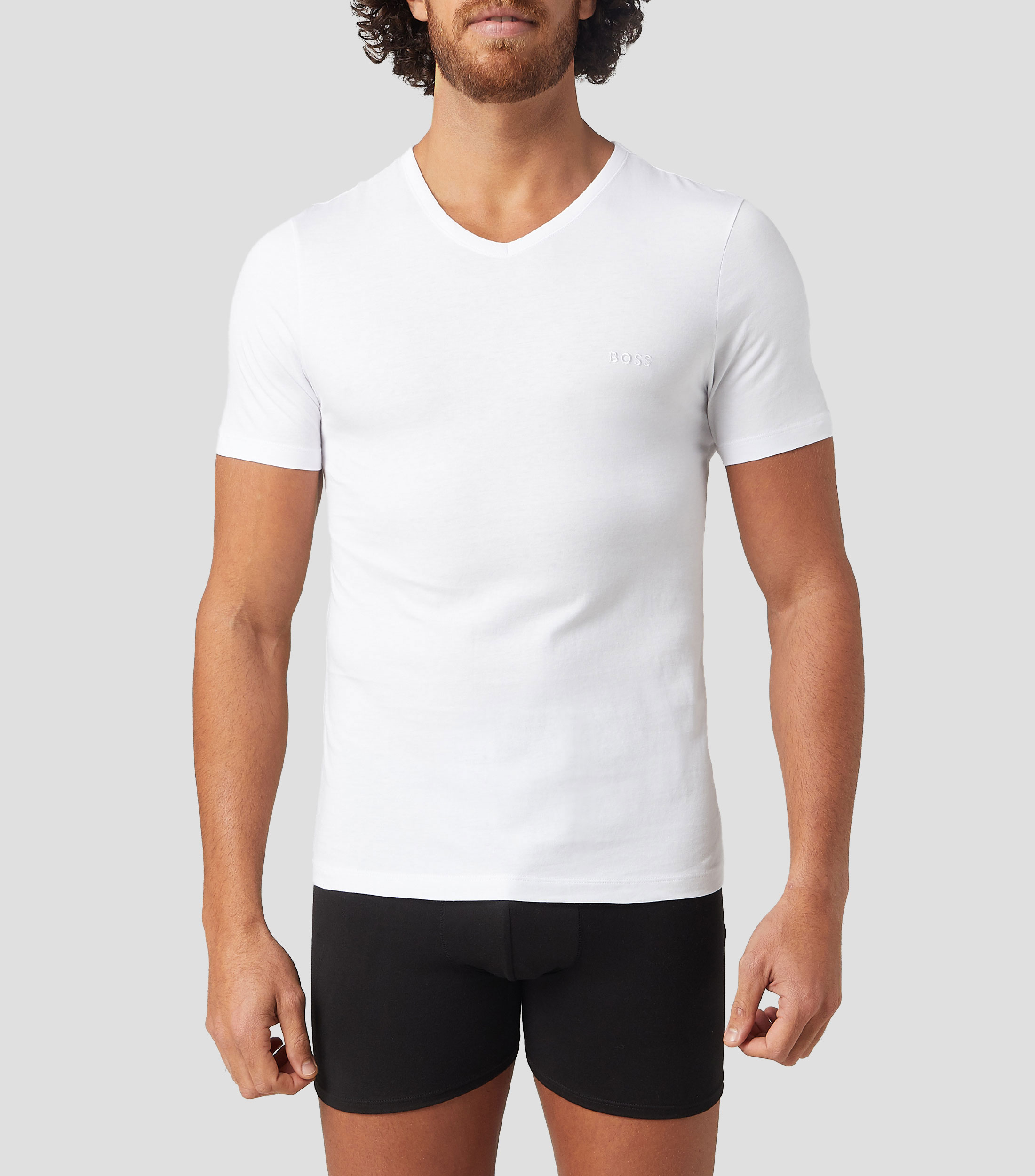 Paquete de tres playeras interiores en punto de algodon con cuello quotVquot Hombre