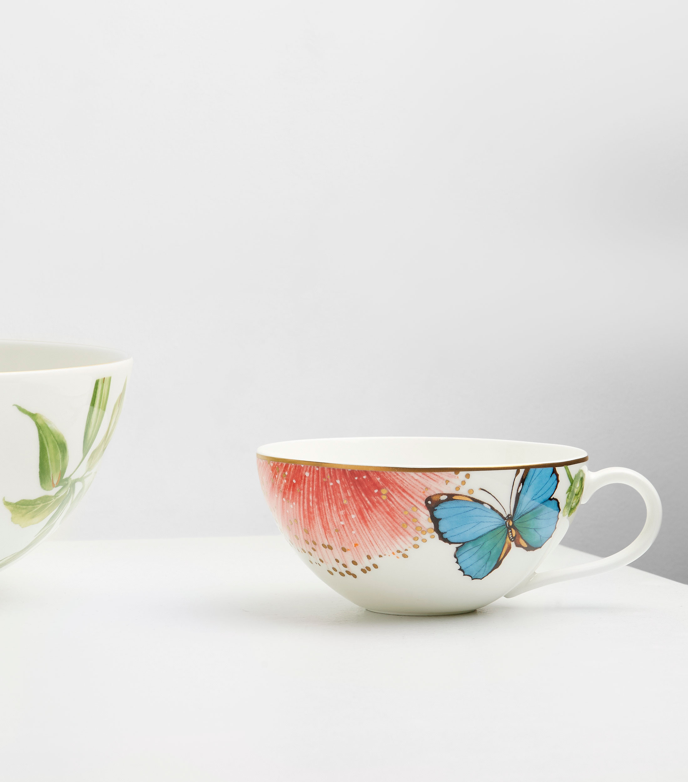 Taza para té Amazonia Anmut con diseño silvestre