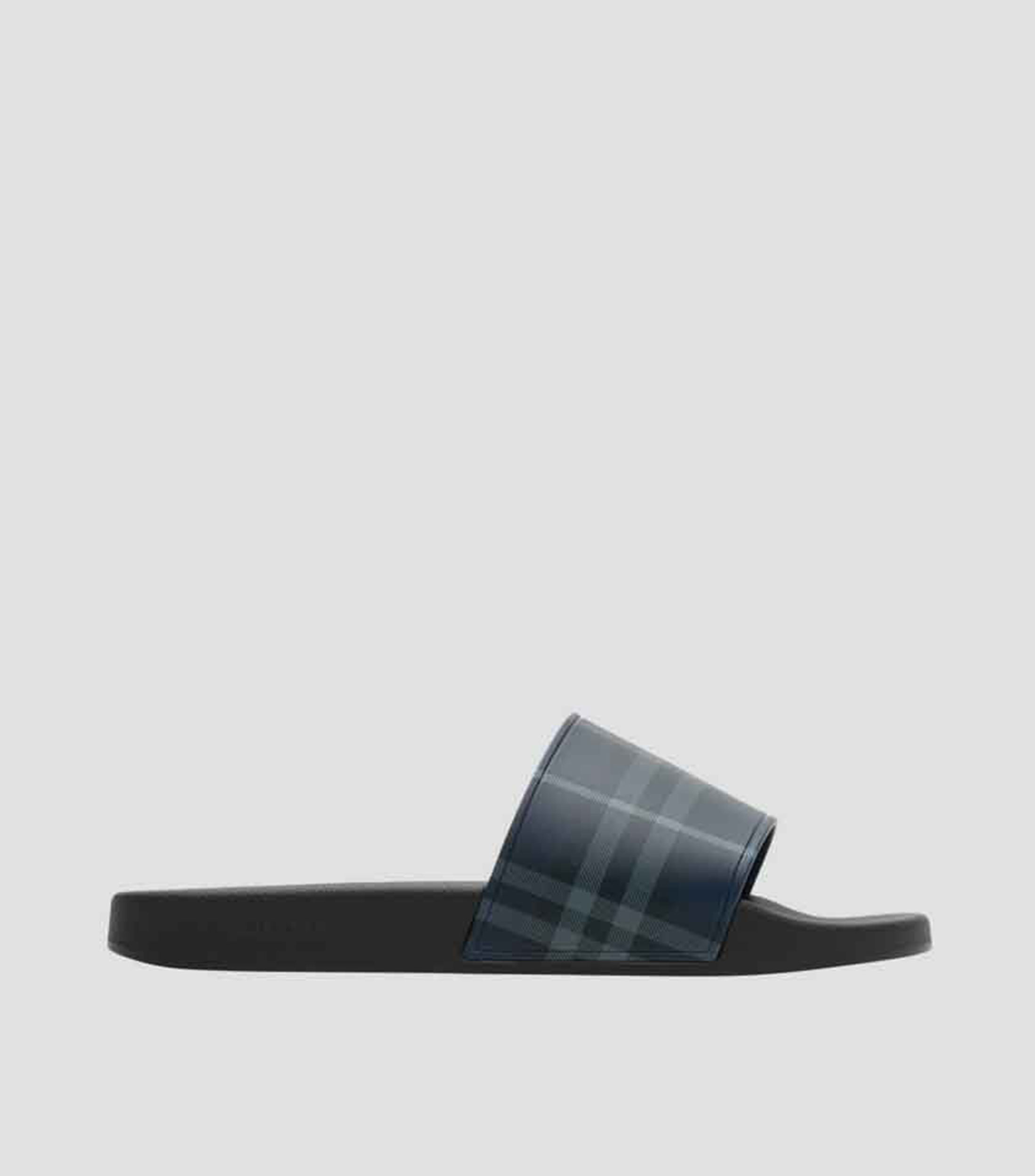 Sandalias planas check Hombre