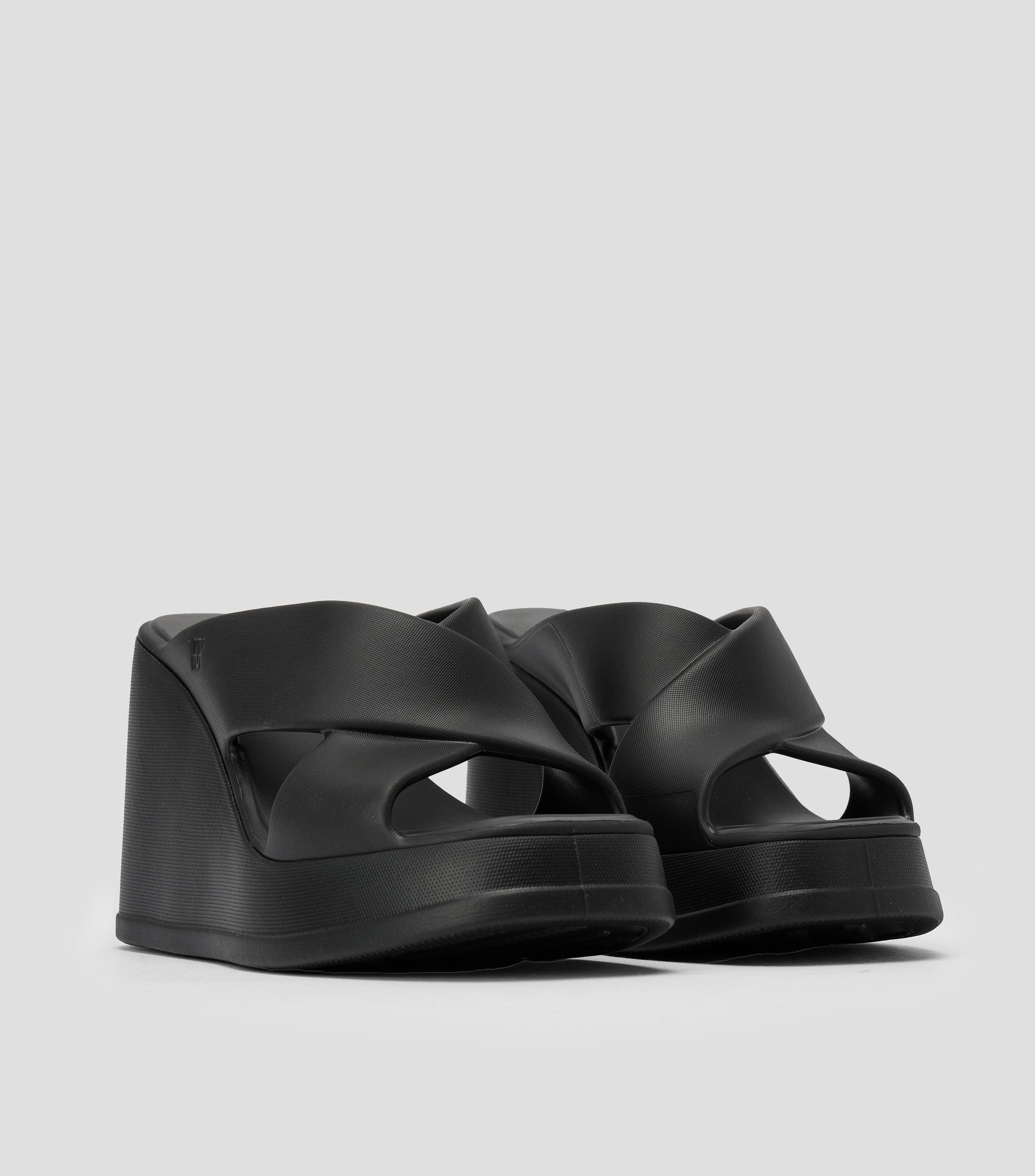 Zapatillas slip on de tacón alto ancho Mujer