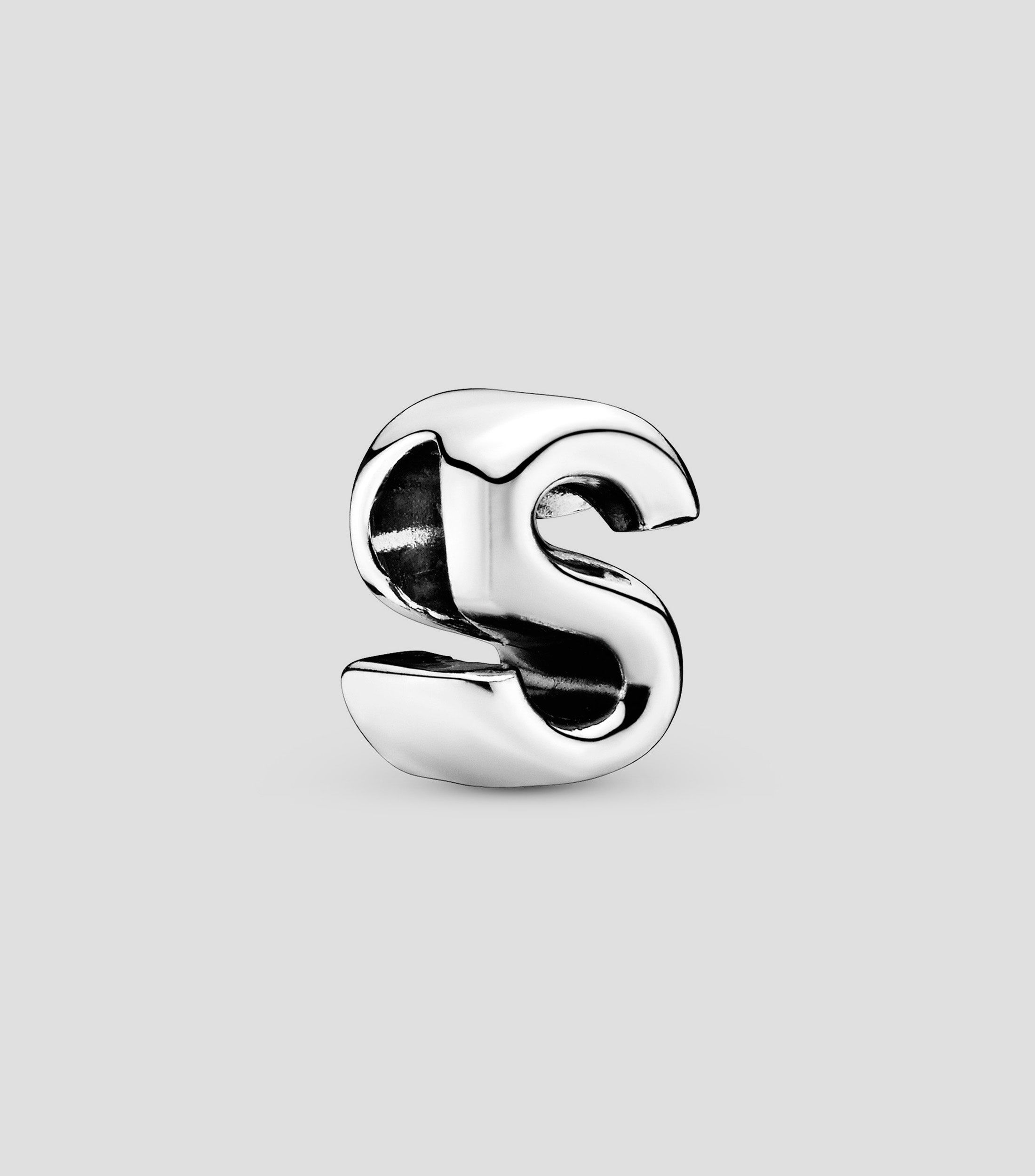 Charm letra "S" en plata .925 Pandora Moments Mujer