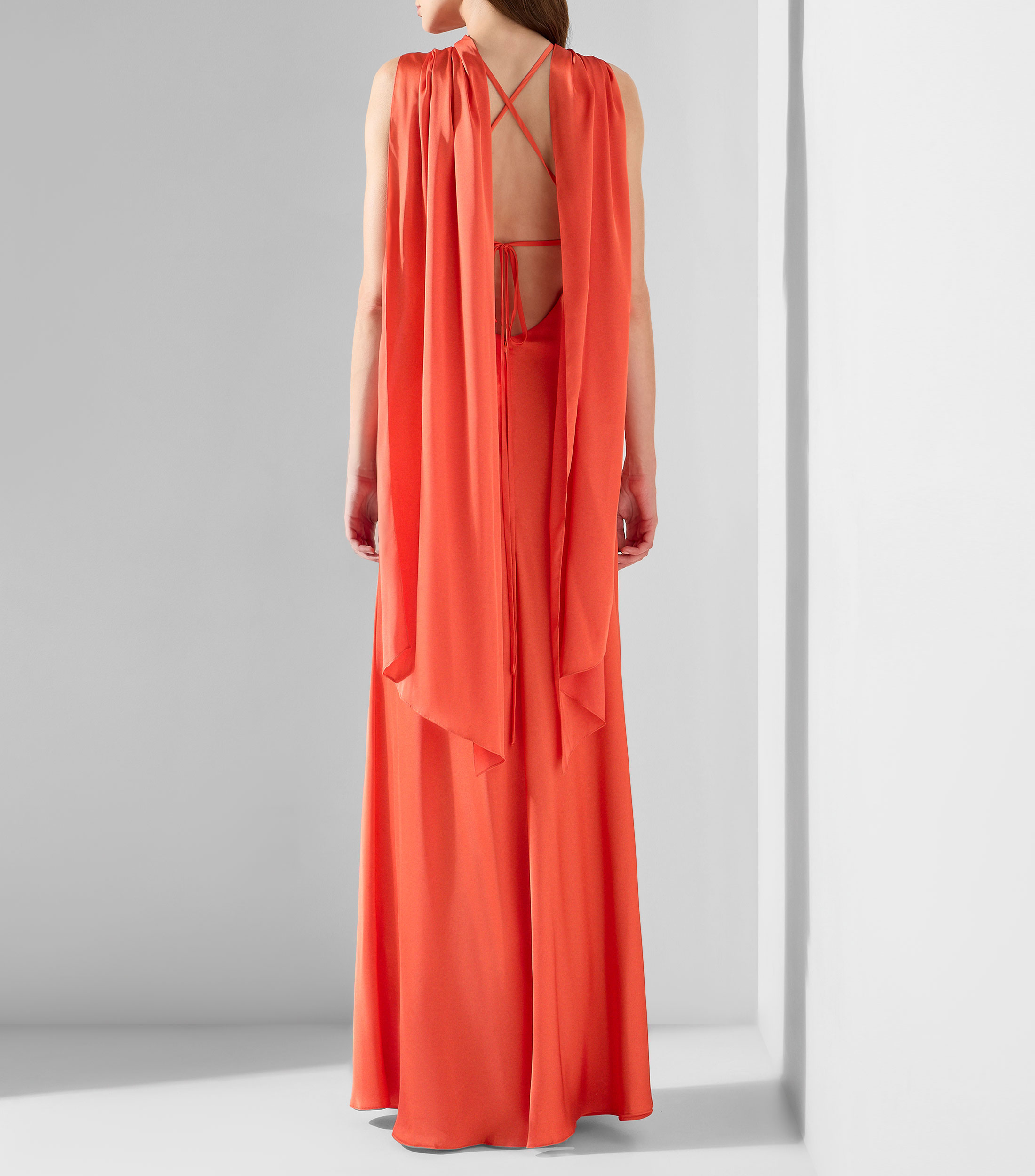 Vestido de fiesta largo liso Mujer