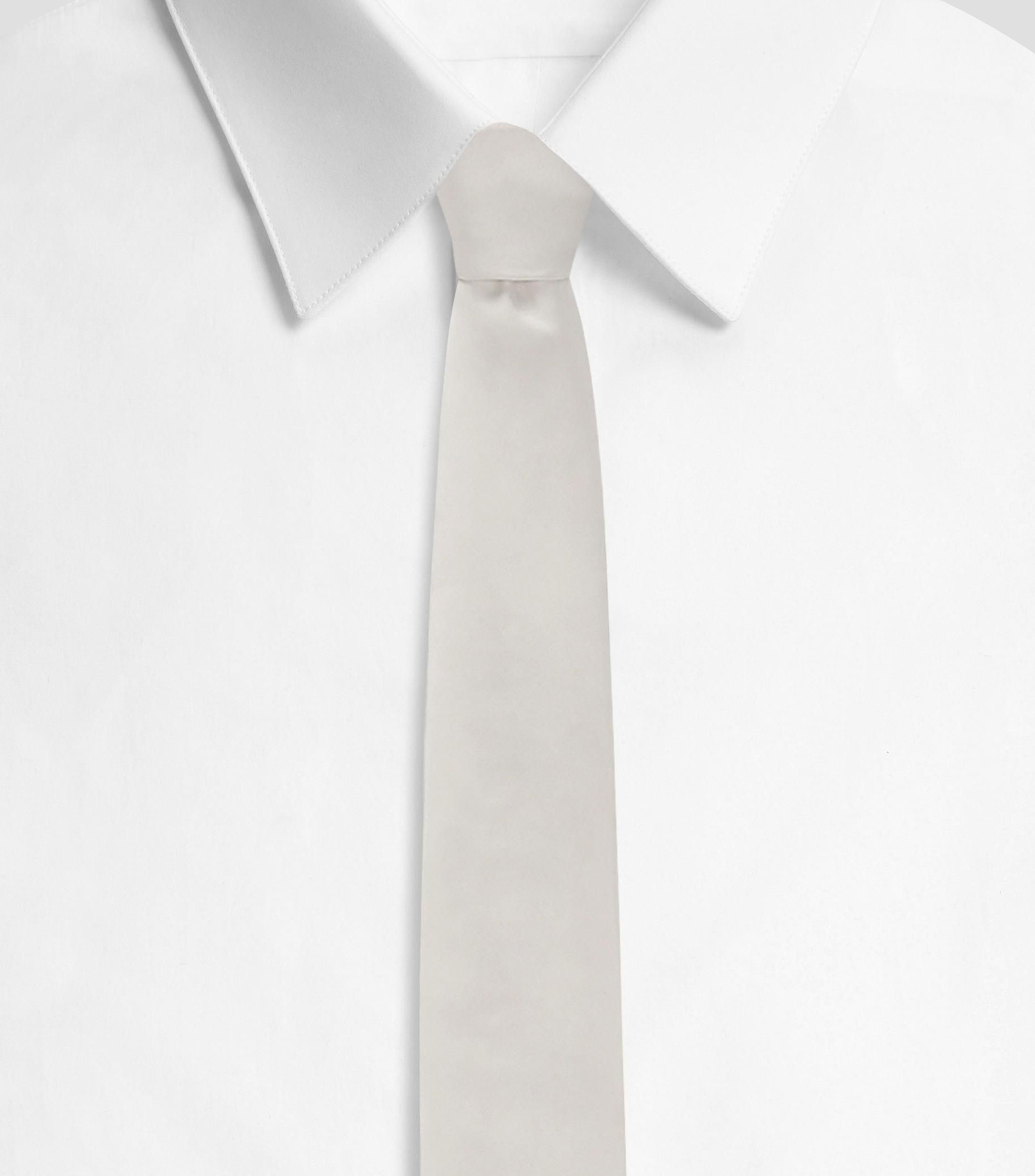 Corbata ancha en seda blanca lisa Sicilia