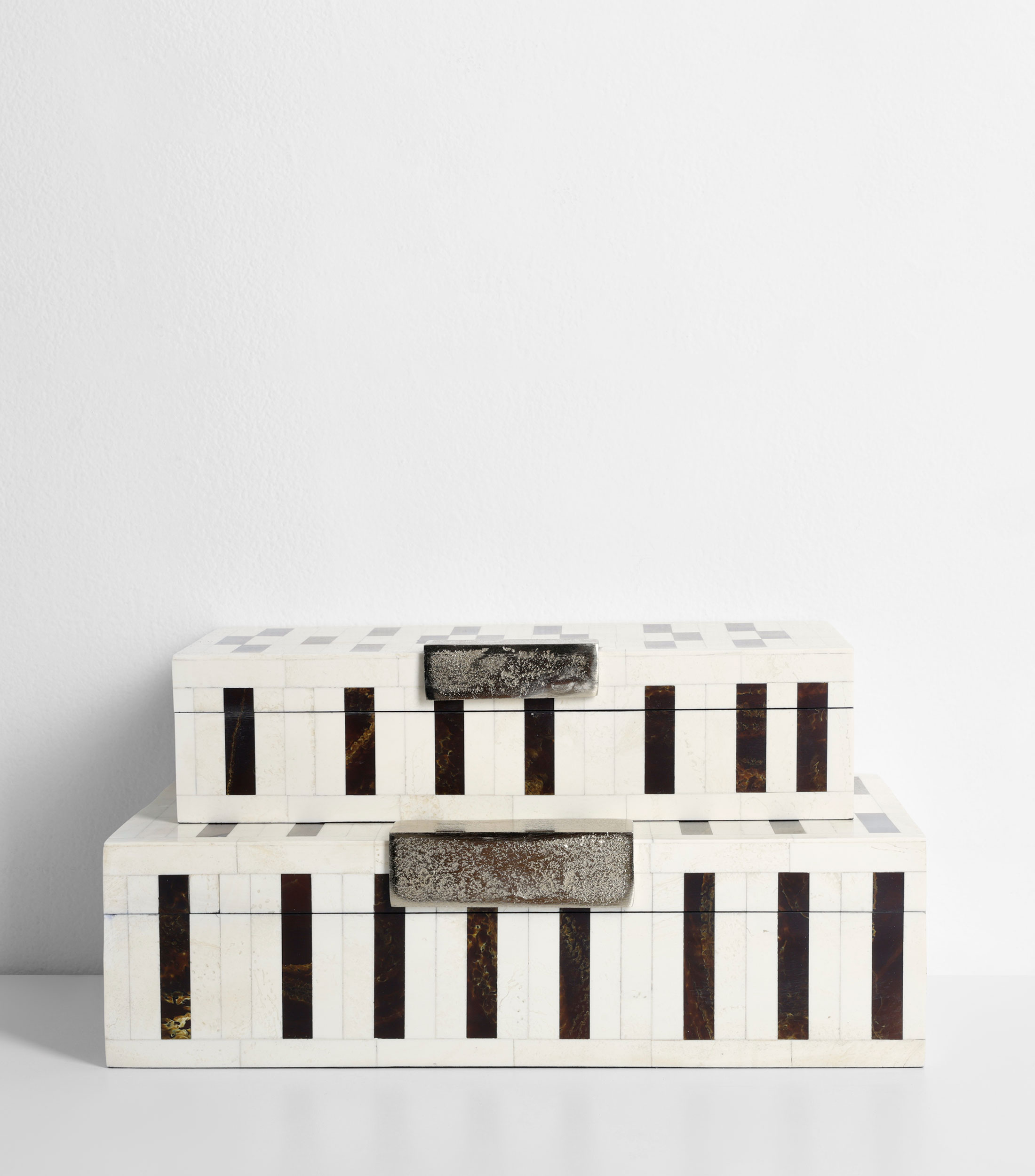 Set 2 cajas decorativas en resina