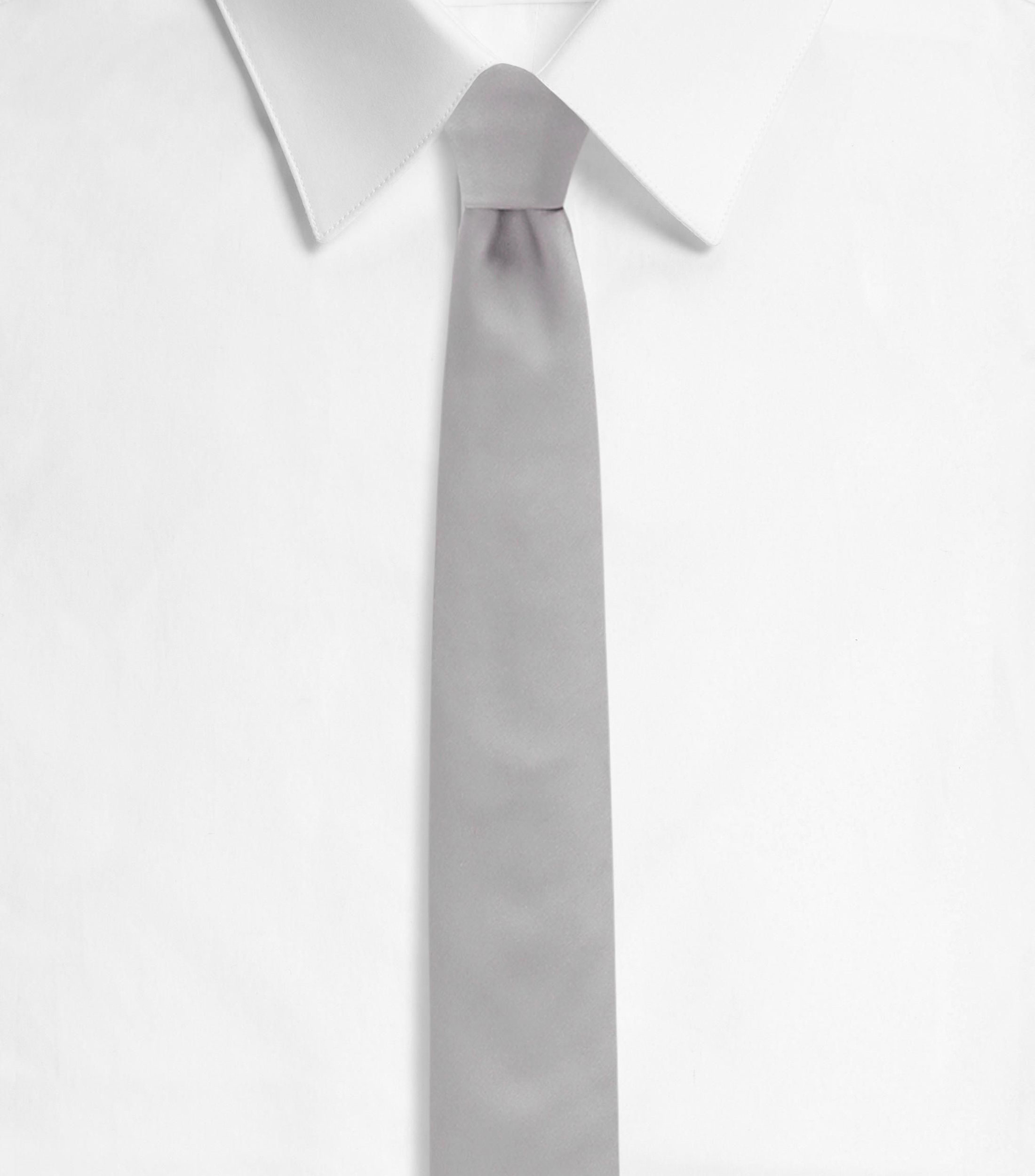Corbata ancha en seda gris lisa