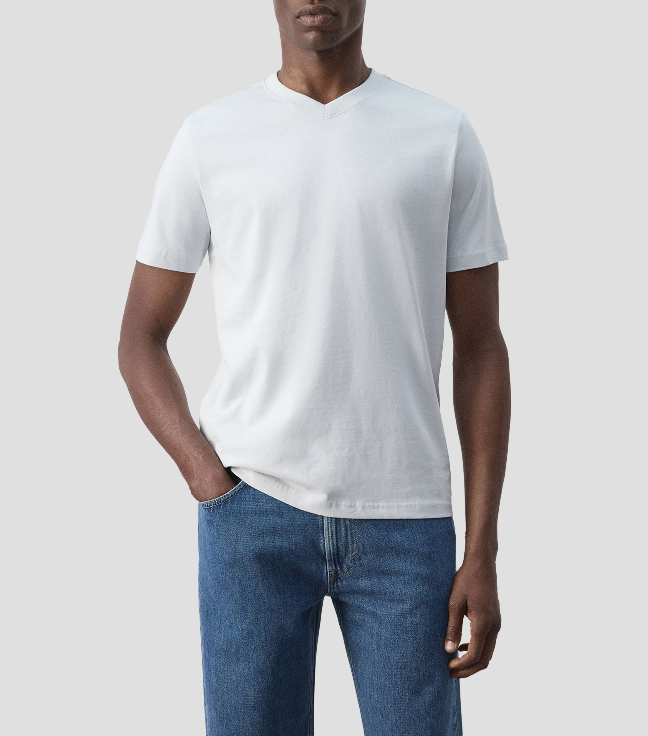 Playera cuello V manga corta lisa Hombre