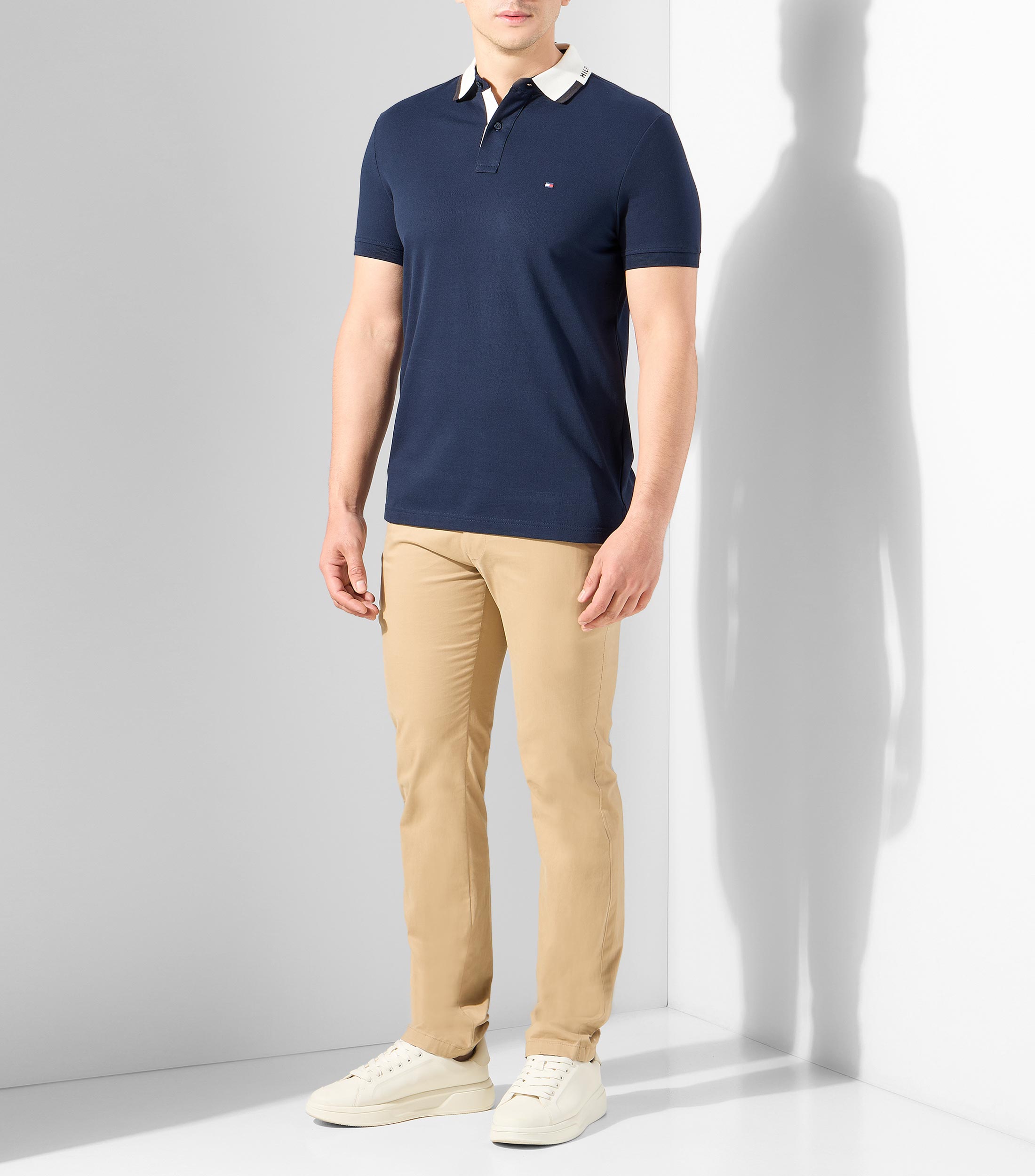 Playera tipo polo de manga corta lisa Hombre