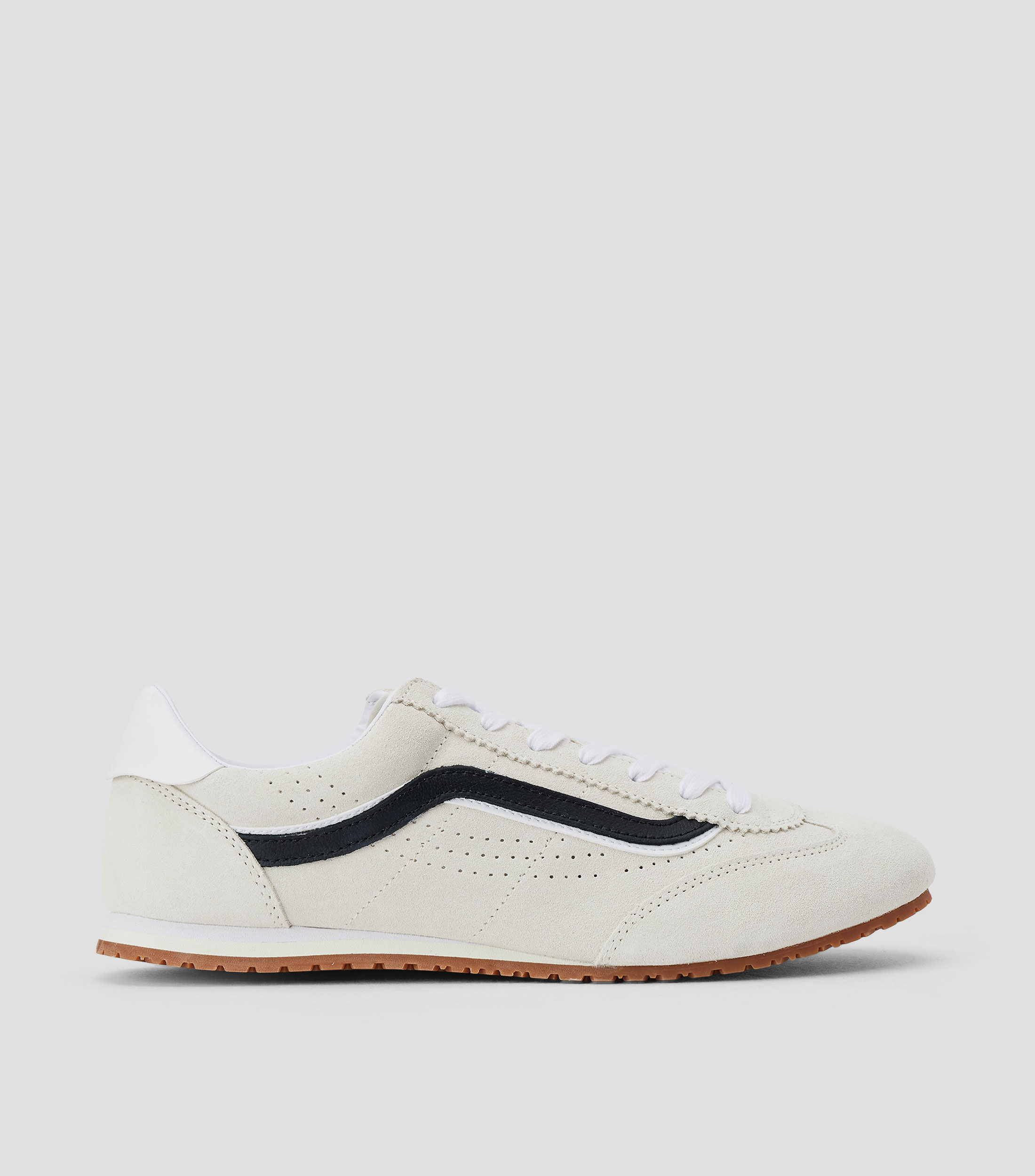 Tenis casuales UA Super Lowpro en piel vacuna Hombre