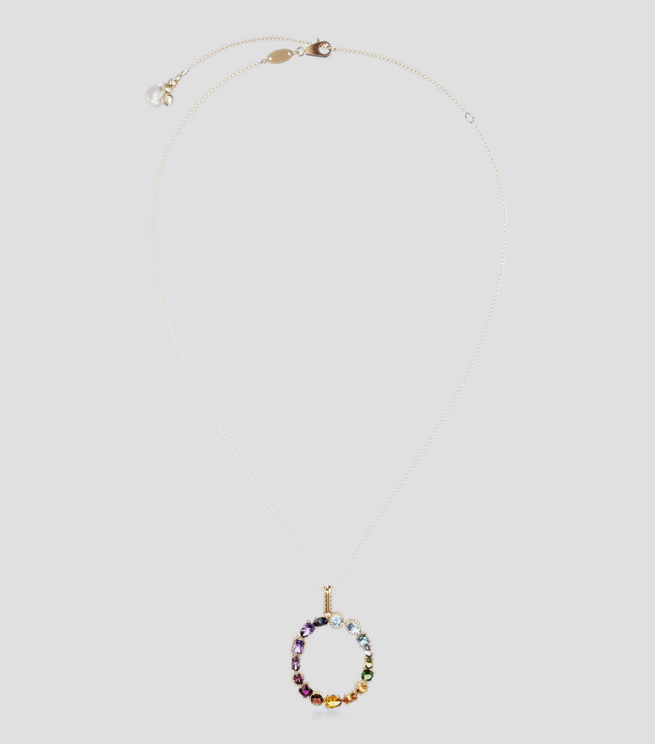 Collar en Oro amarillo de 18 Kilates Alphabet Letra O Mujer