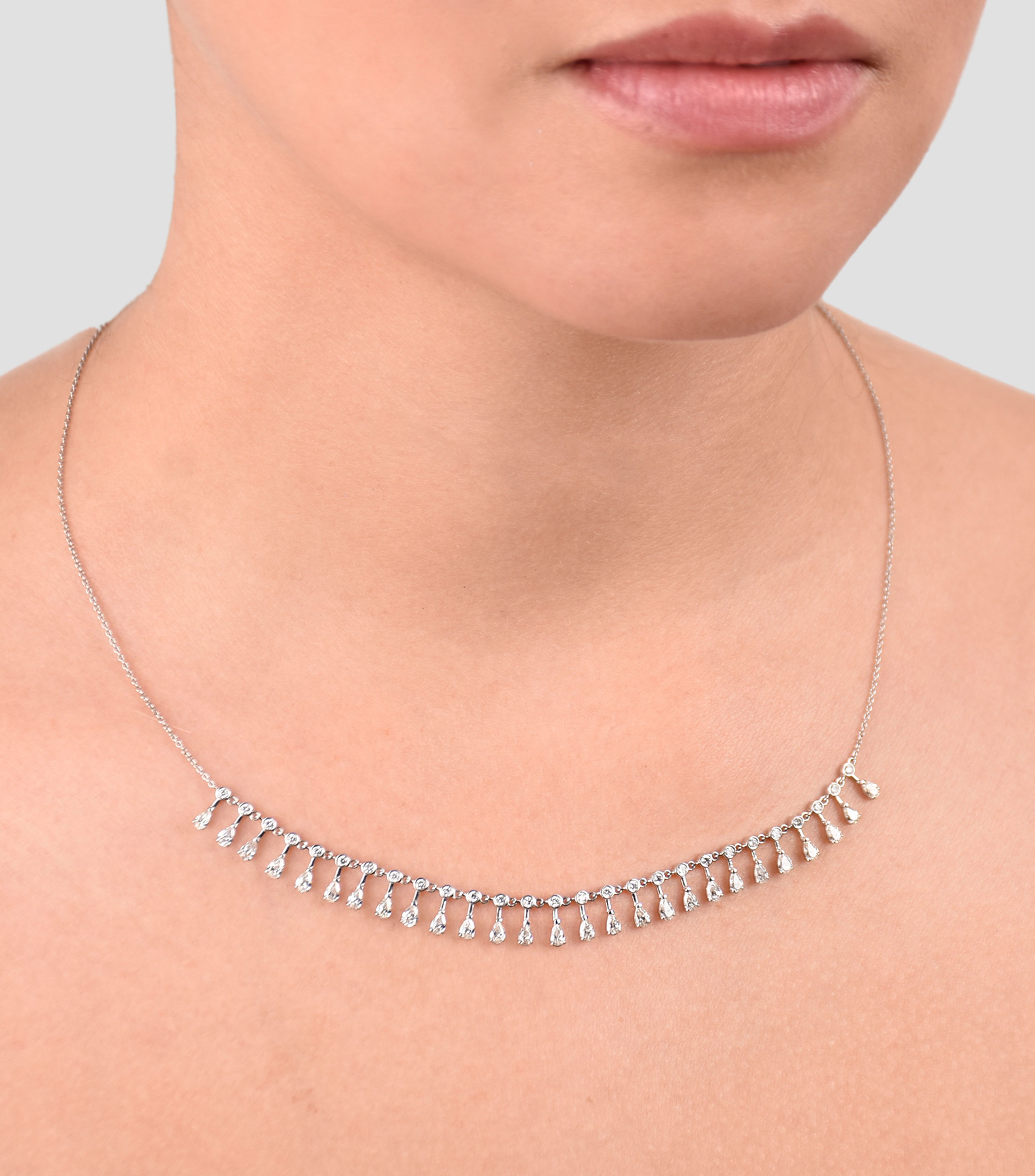 Gargantilla en Oro Blanco de 14 Kilates con Diamante Mujer