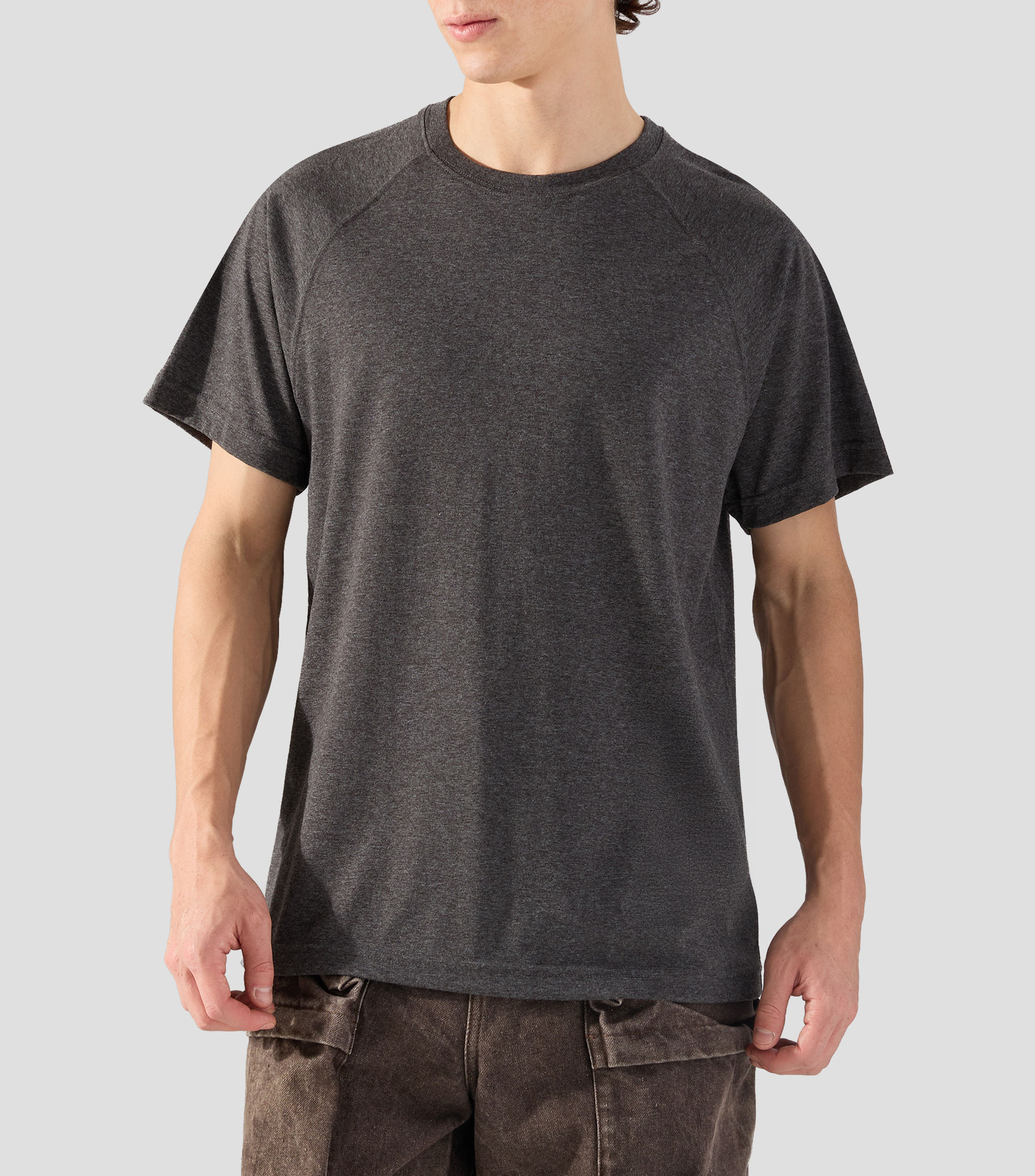 Playera de cuello redondo con manga corta lisa Hombre